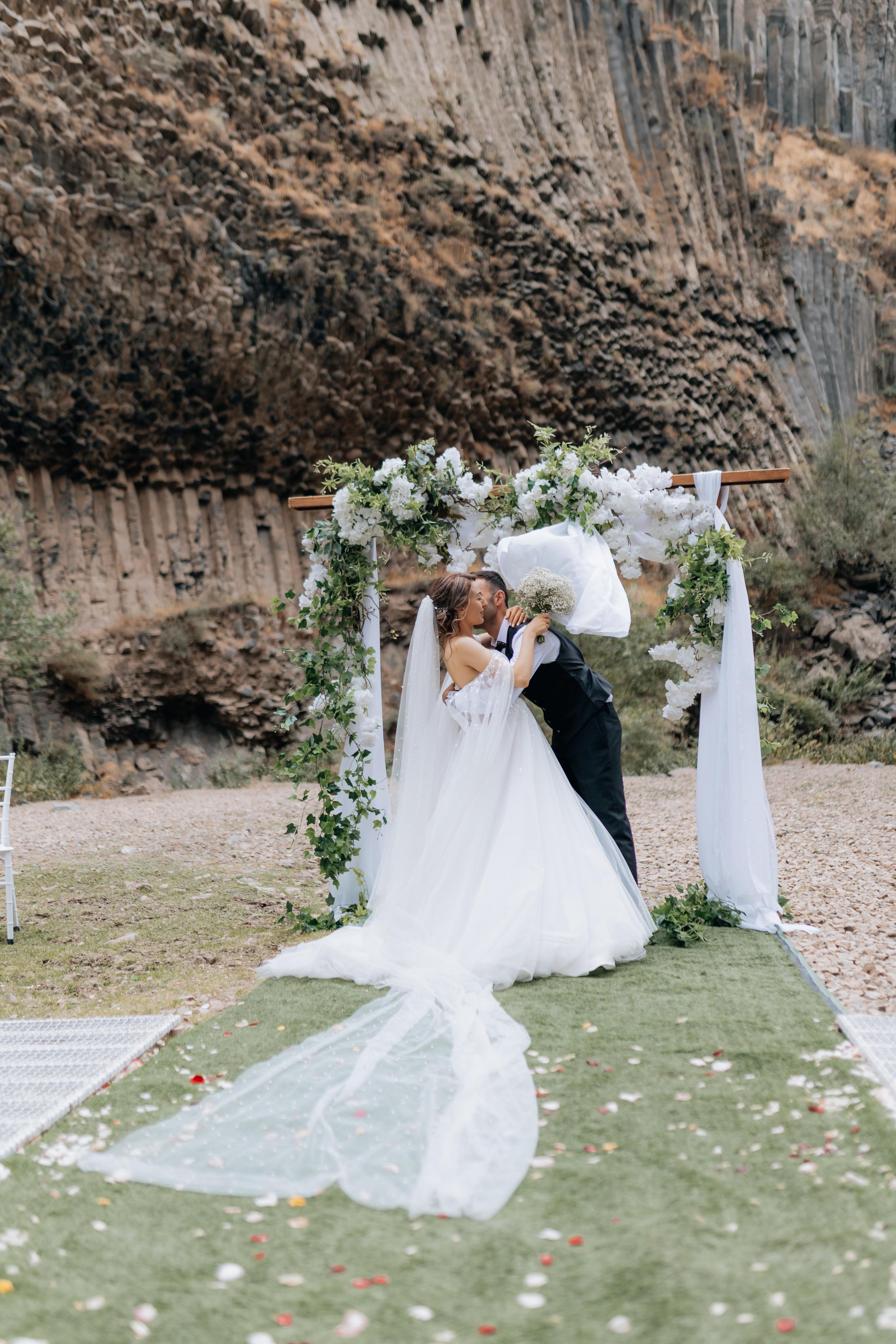 Վարդան և Լիլիթ. Taron Yesayan Wedding & Family photographer