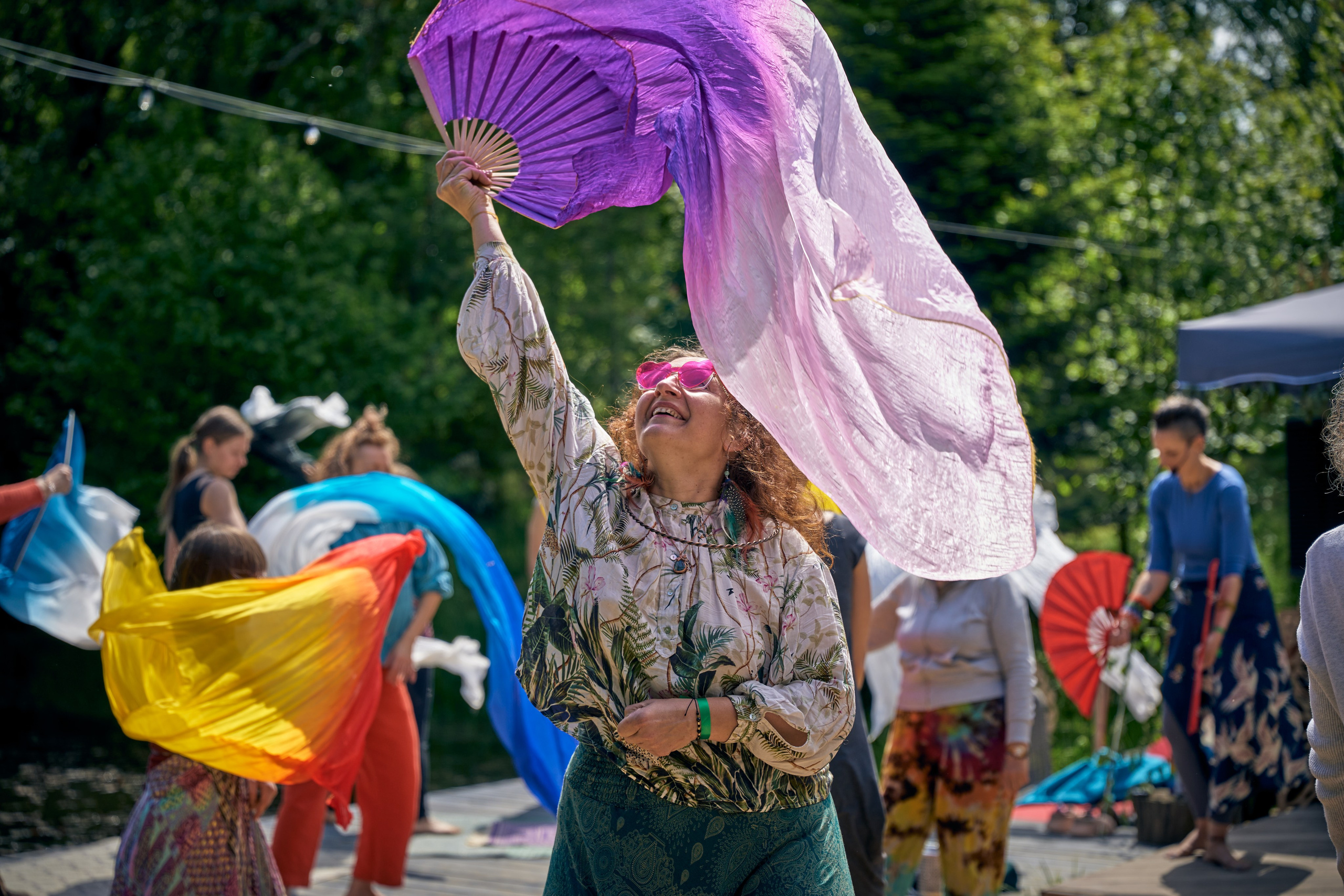 „Wachlarze na Plaży” - warsztat Nadii Szypiłow na Mikrofestiwalu „2uRodziny Turkusowej Wyspy”. Andriej Szypilow — Photography & Videography
