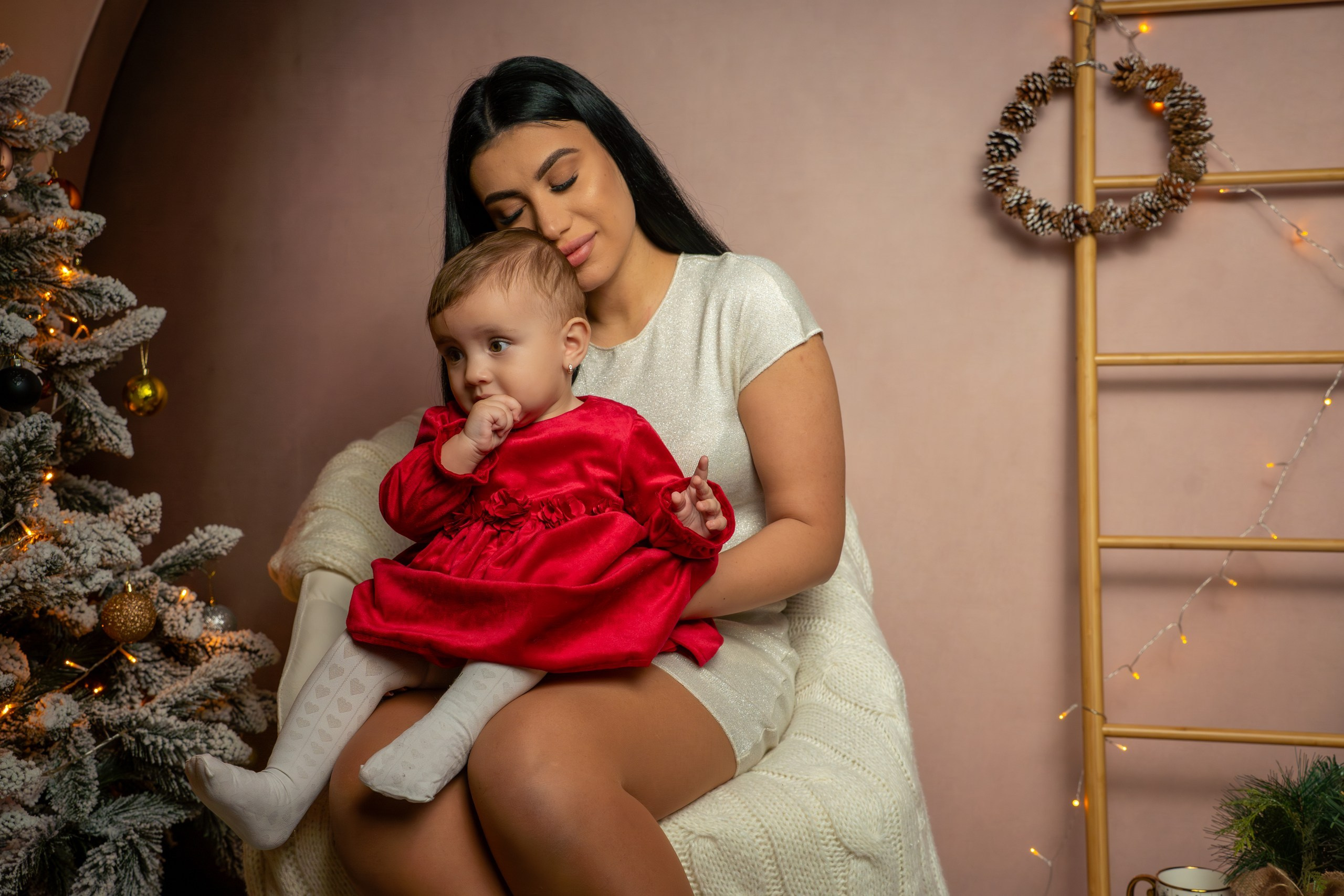 Album Eva și Ștefania. Adelinne — fotograf profesionist în Constanța pentru familii, bebeluși și evenimente