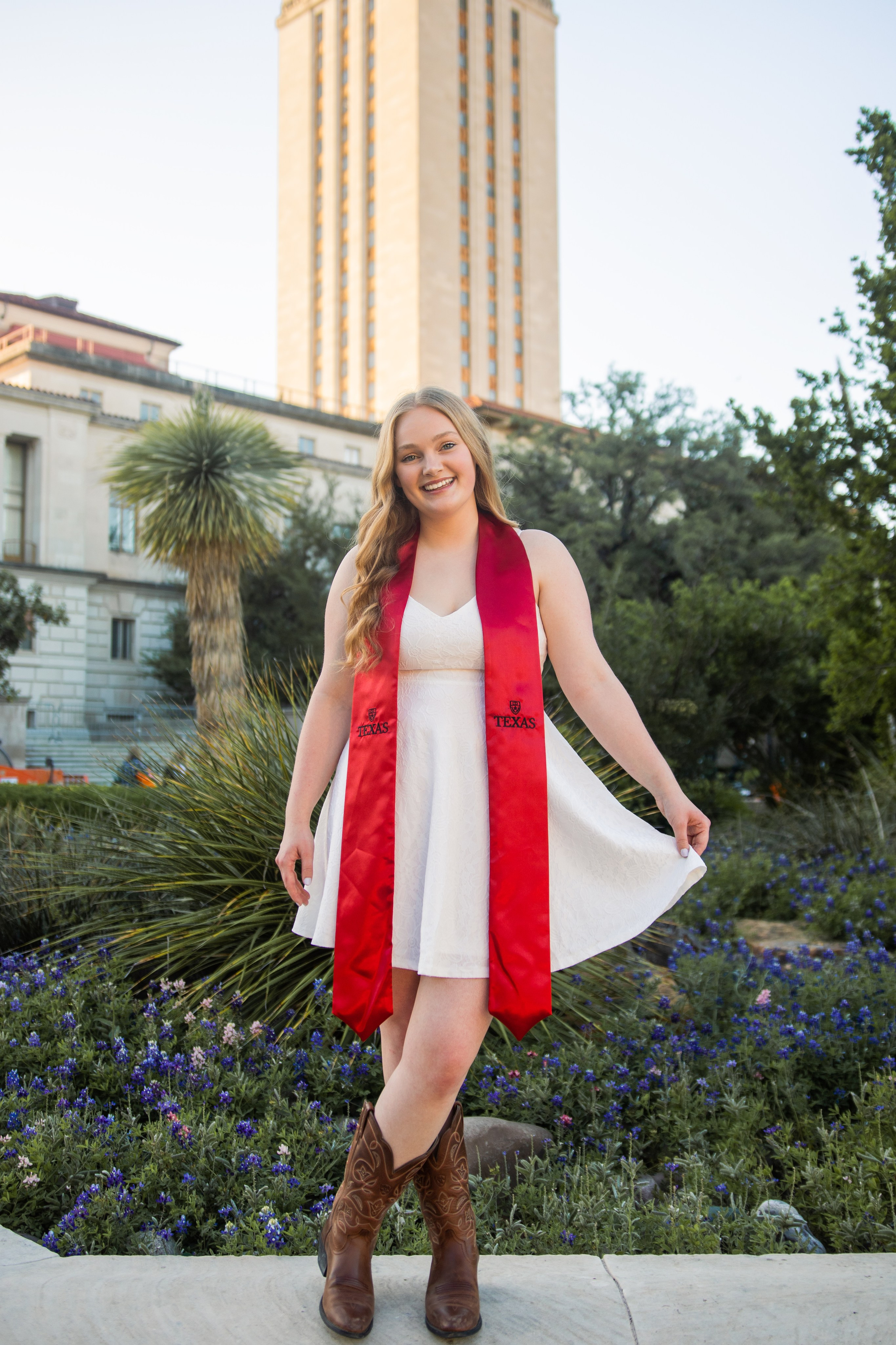 Kristen’s senior photoshoot at the University of Texas Austin