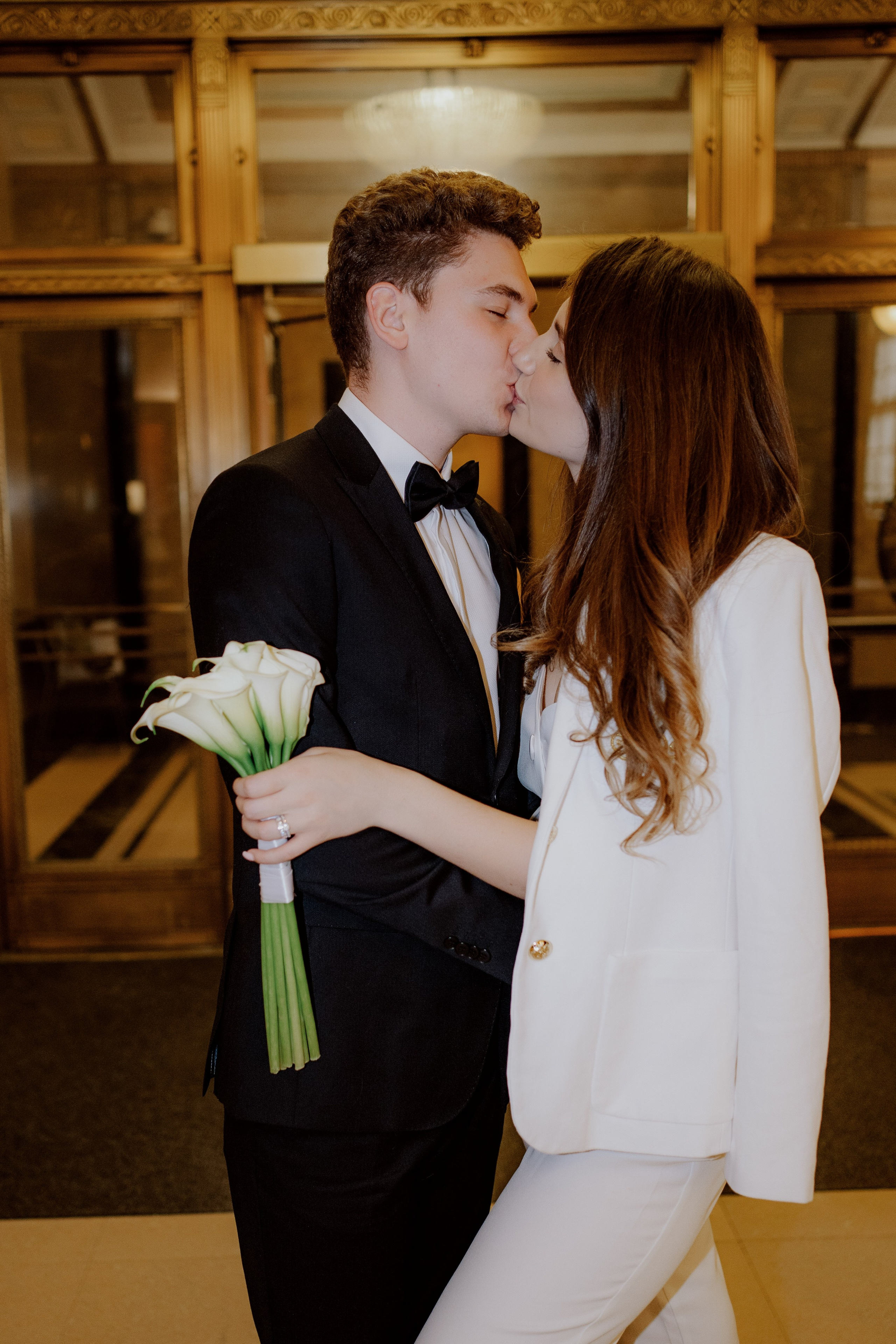Getting Married at NYC City Hall: Everything You Need to Know (and Why It’s So Beautiful). Videographer and photographer in New York // MAKAROV.VIDEO