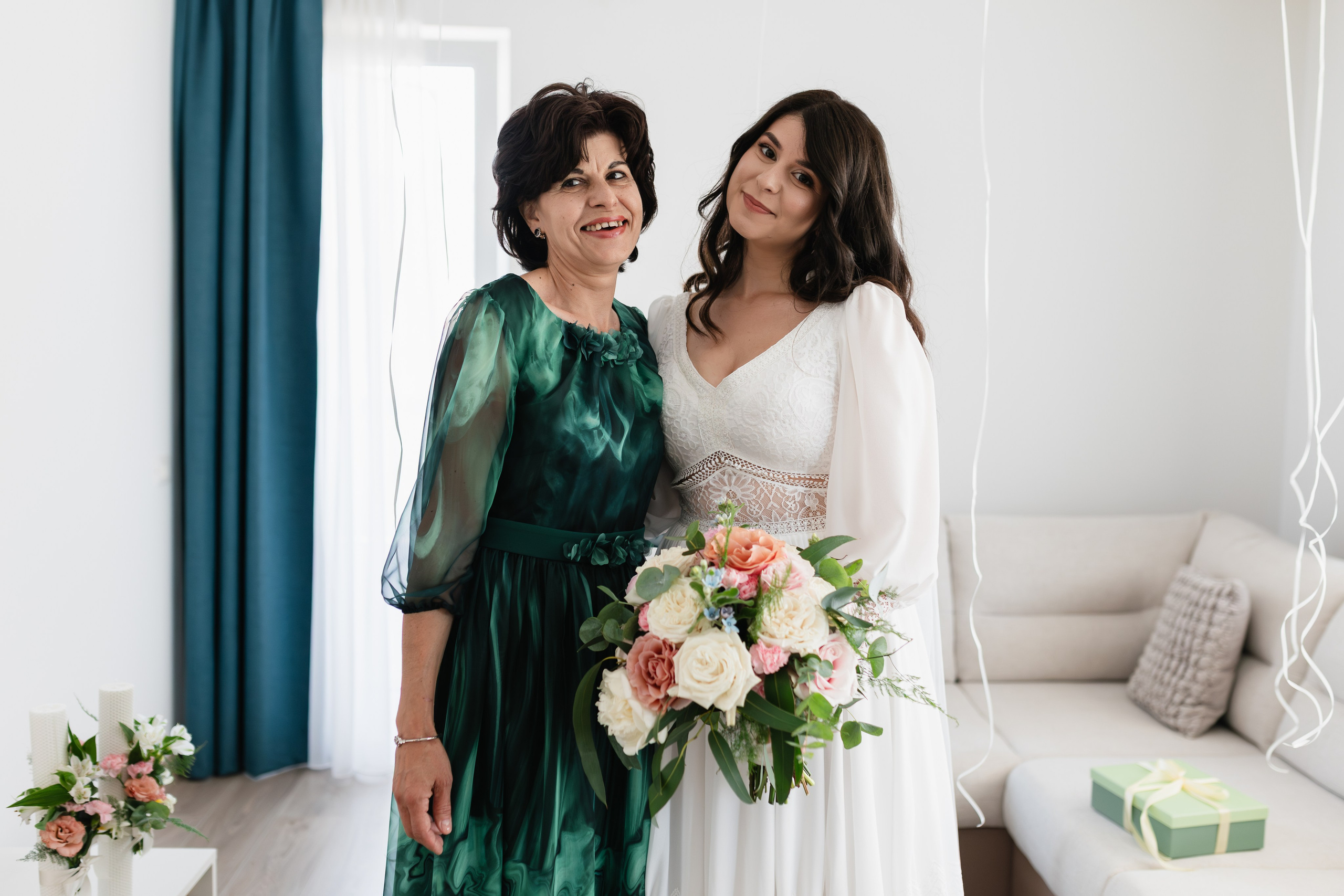 Flori & Cosmin. Main