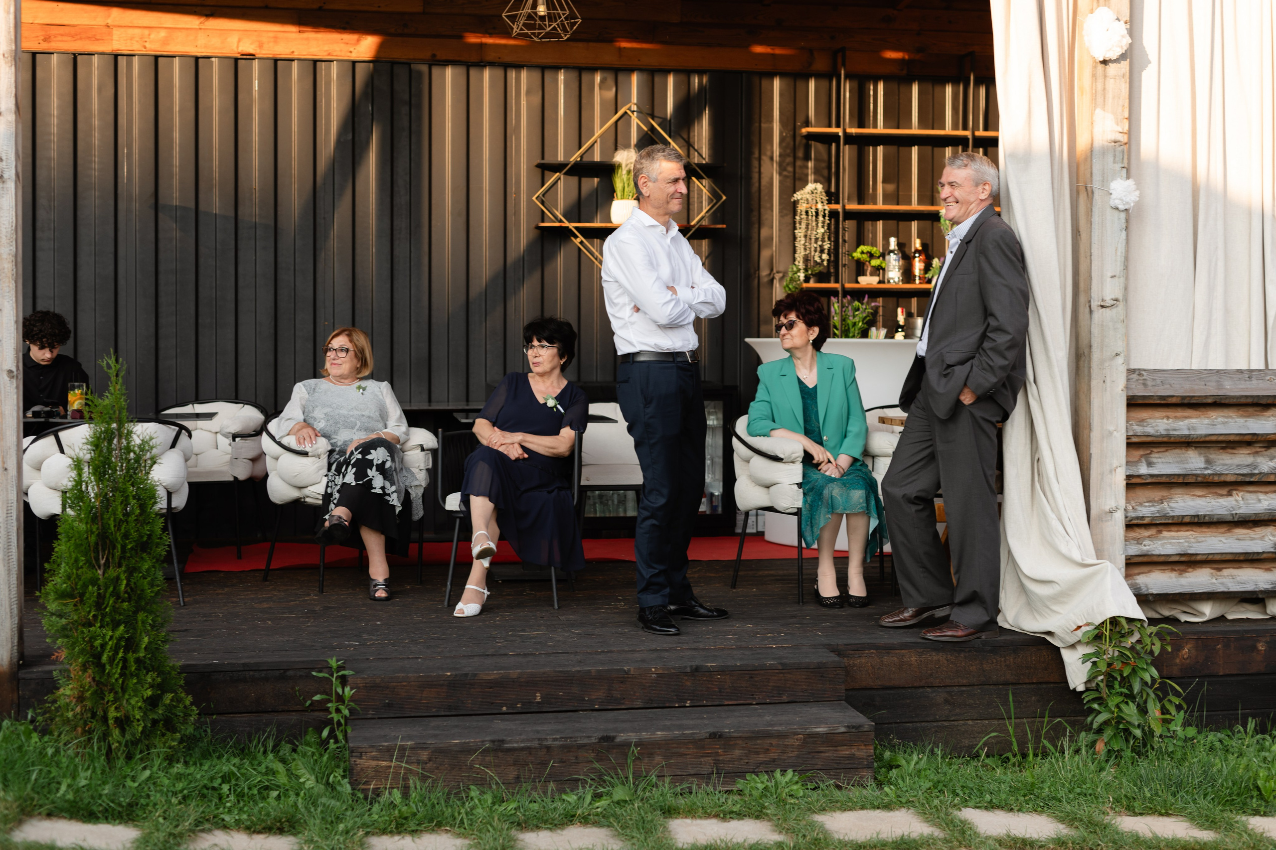 Flori & Cosmin. Main