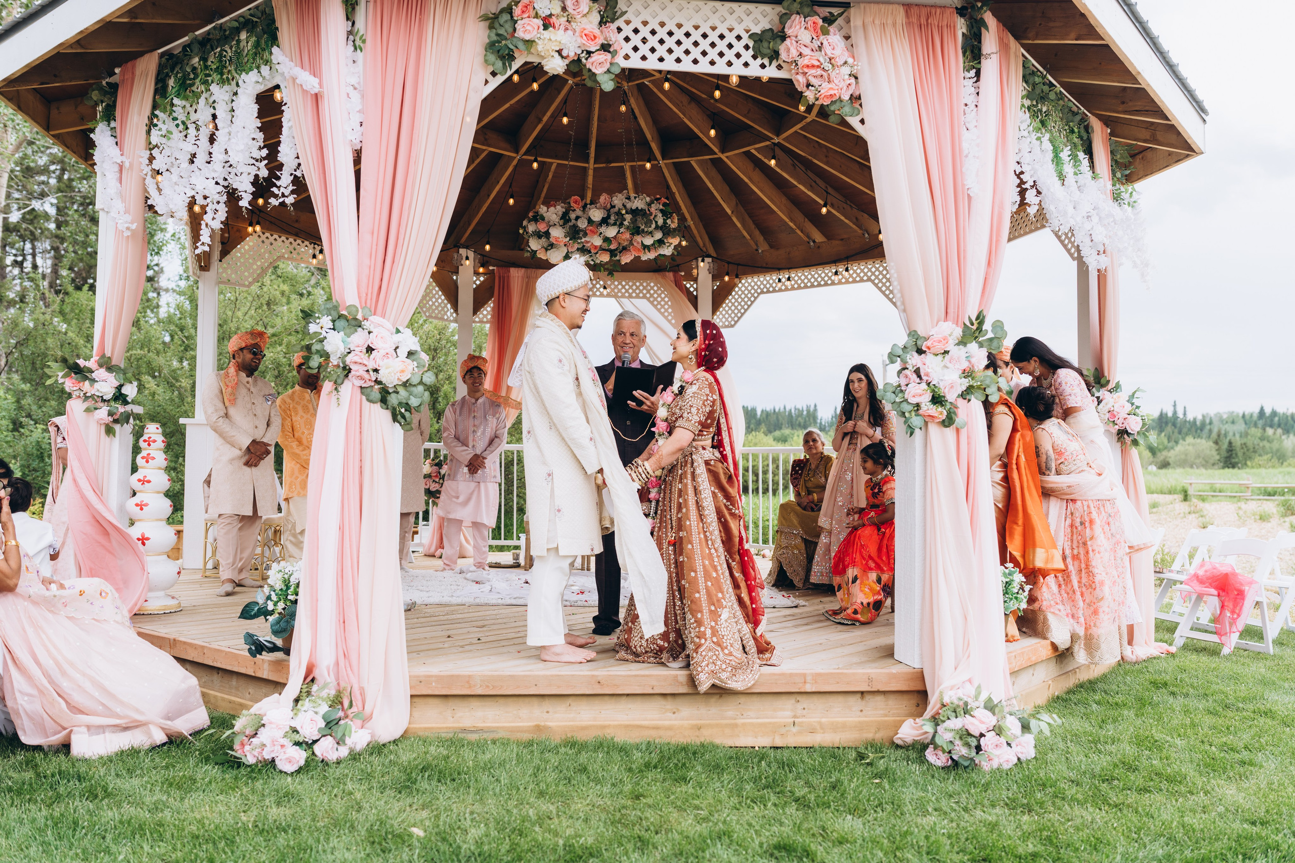 Jackie & Bindi. Calgary Wedding & Lifestyle Photographer — Yevhen Polishchuk