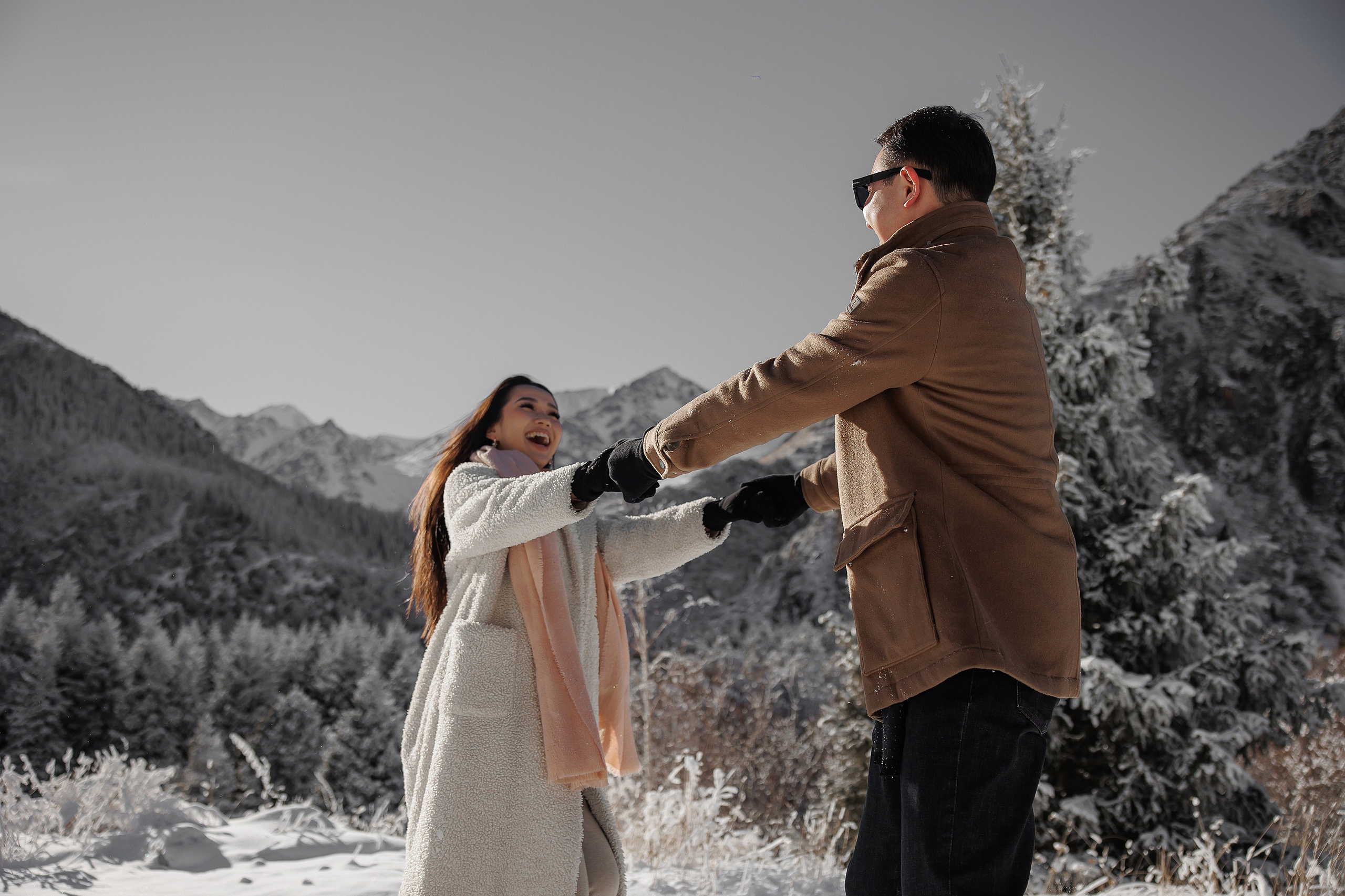 Зимняя Ала Арча 2025 год. Свадебный и семейный фотограф в Бишкеке Давлетбаев Талгат