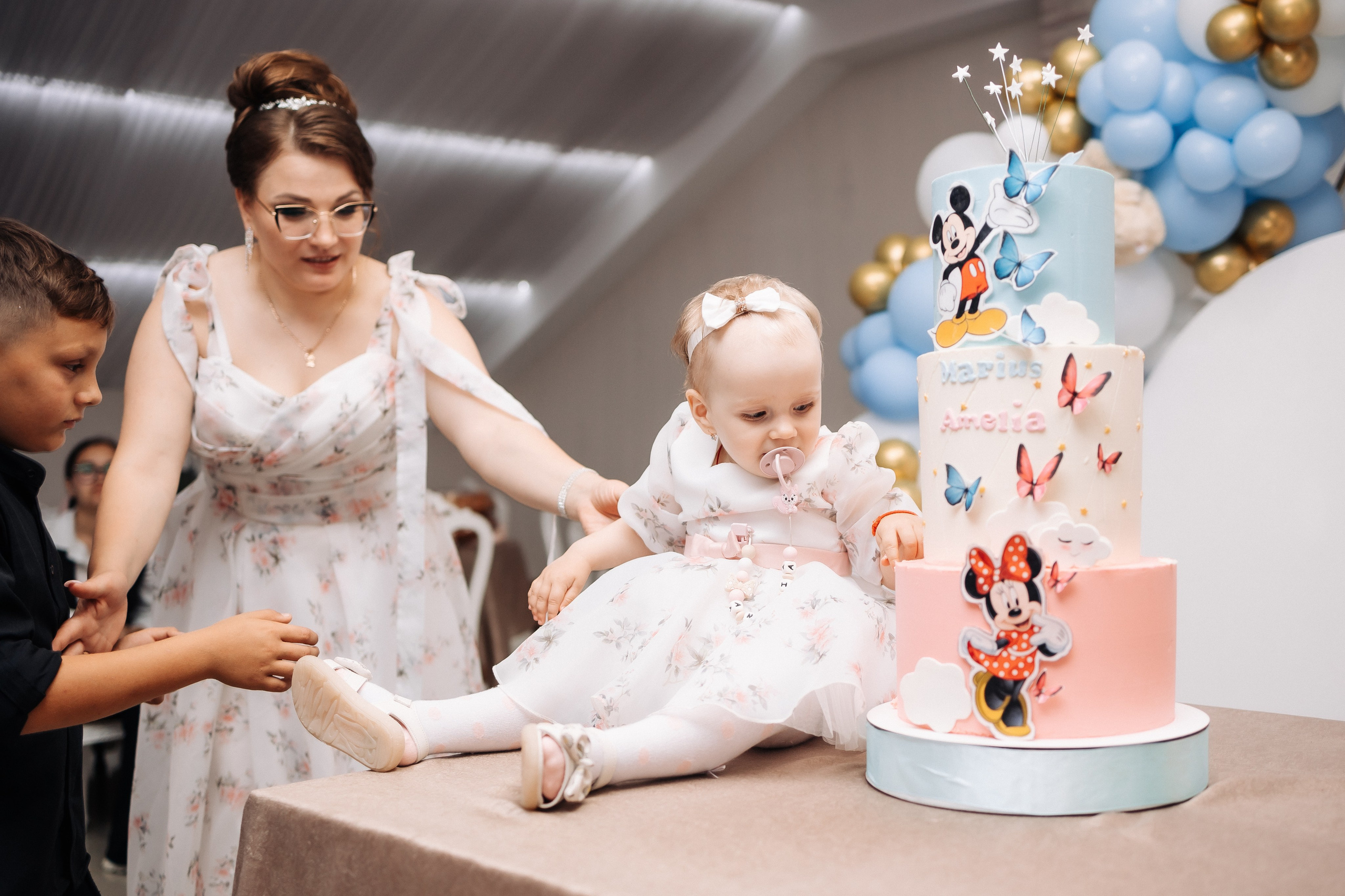 Marius & Amelia. Fotograful evenimentului tău