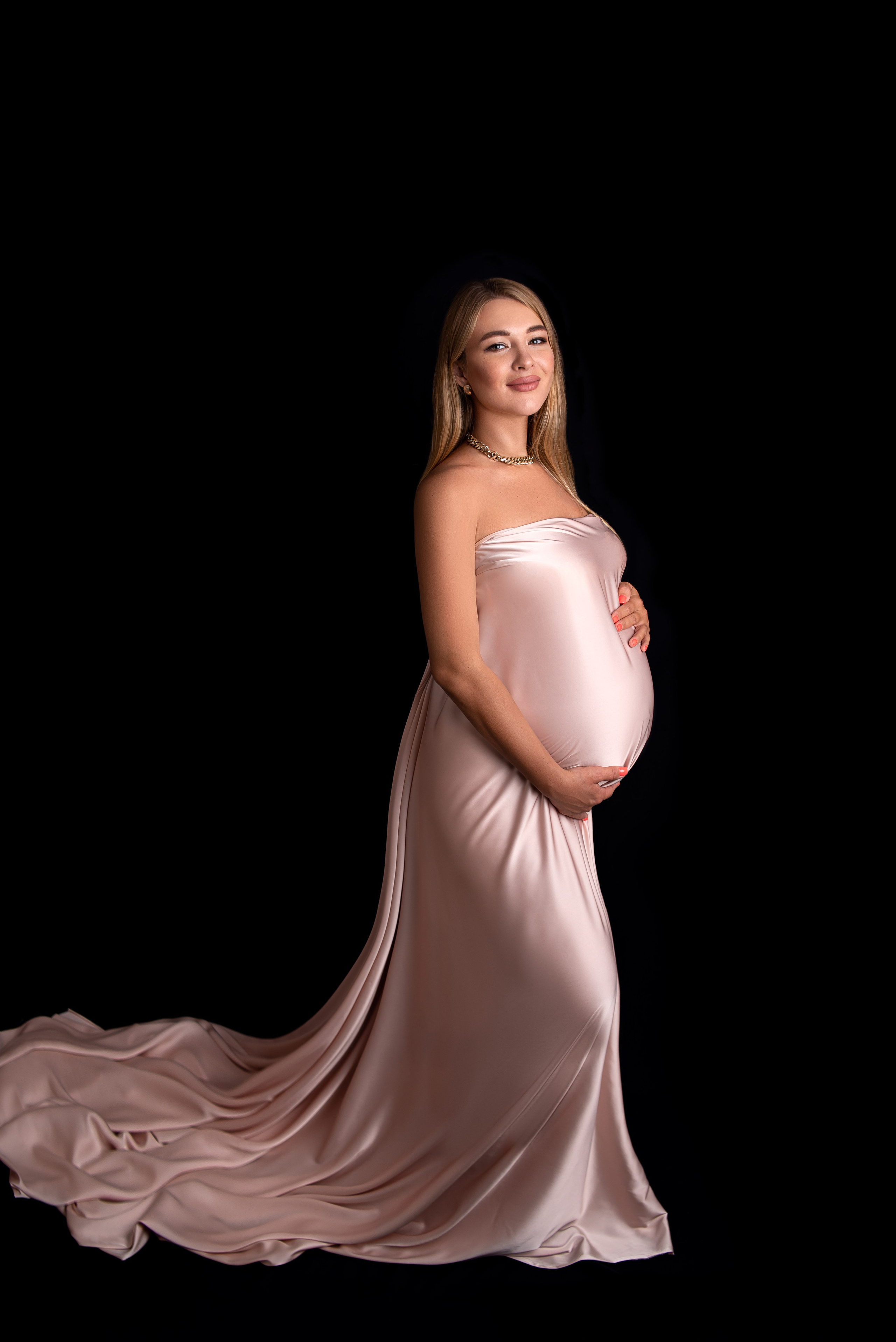 Babybauchshooting in Berlin – Elegant & Natürlich