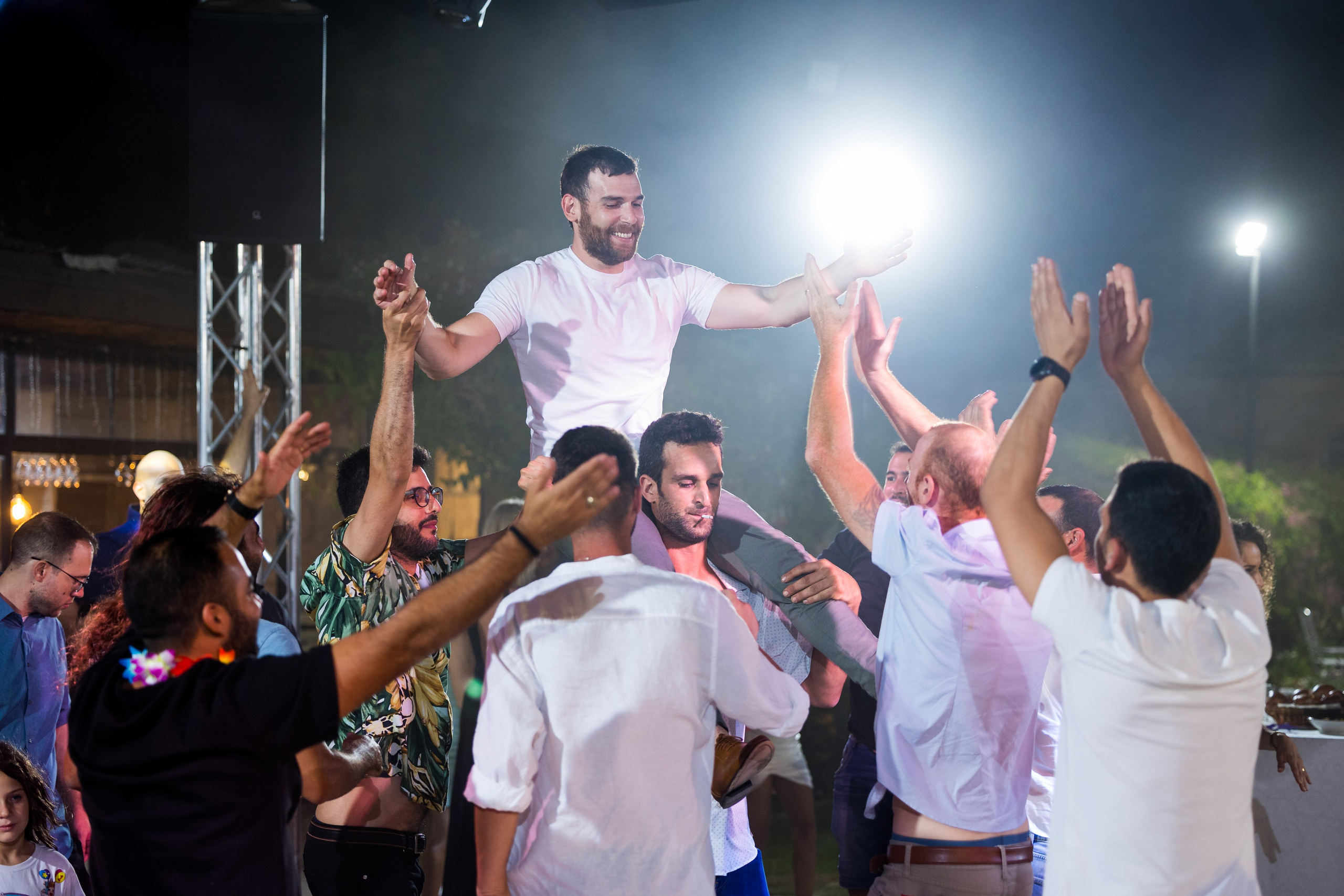 Shovel & Ido. AMIR BUCHNIK PHOTOGRAPHER