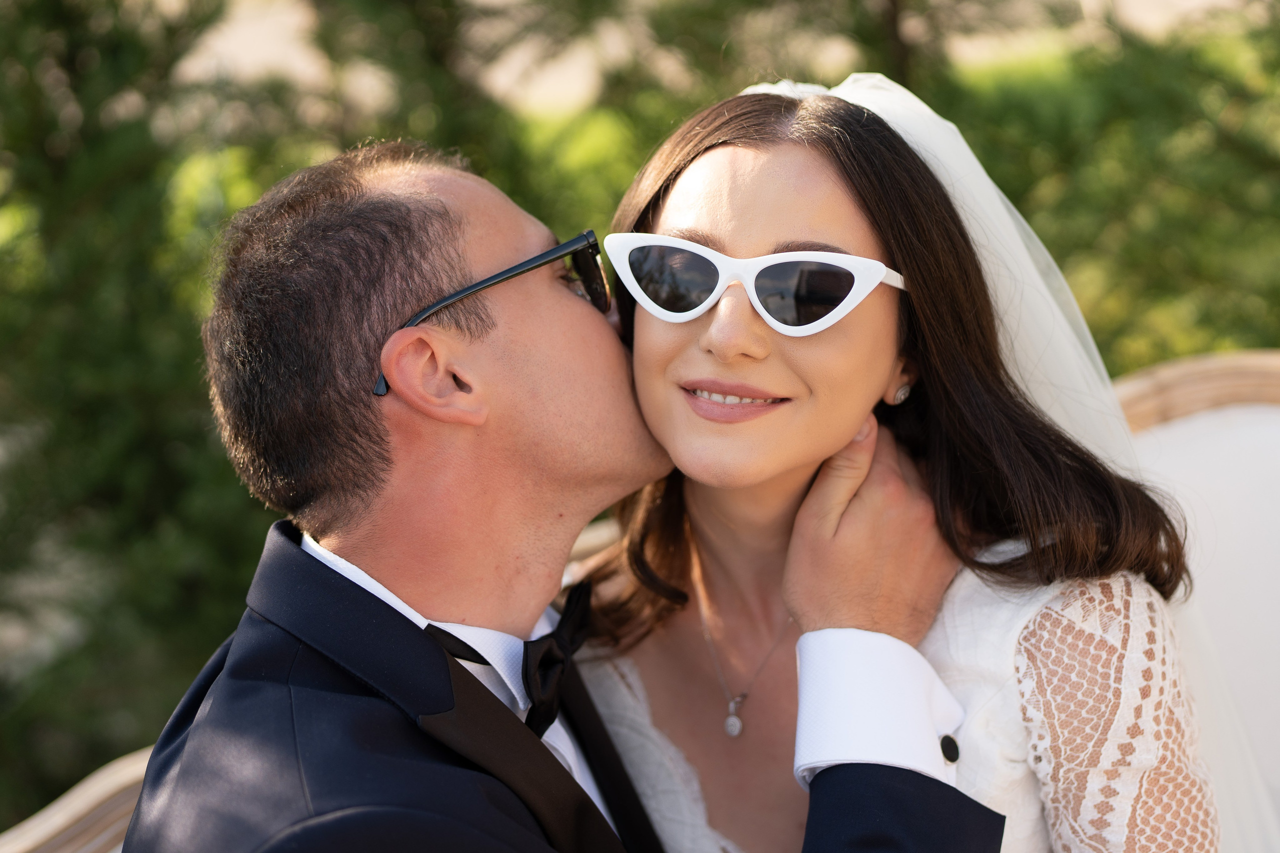 Elly & Andrew. Destination Wedding Photographer Alex Pasarelu