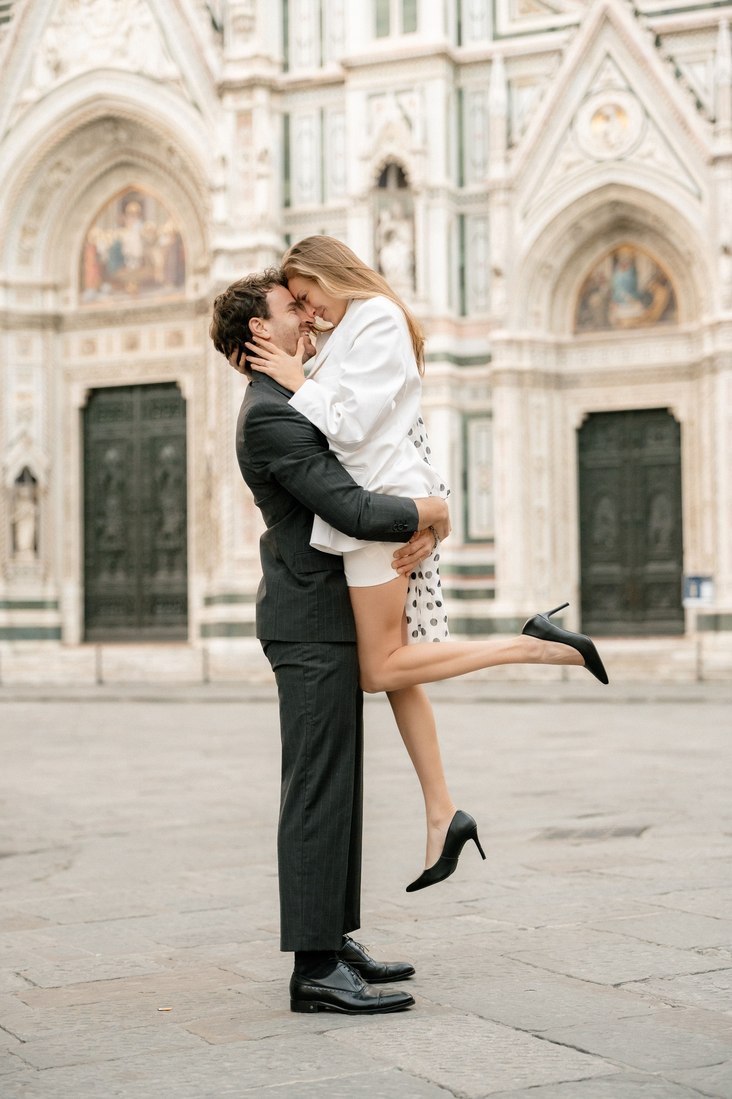 Gloria & Giulio. Fotograf de nuntă Alex Pasarelu