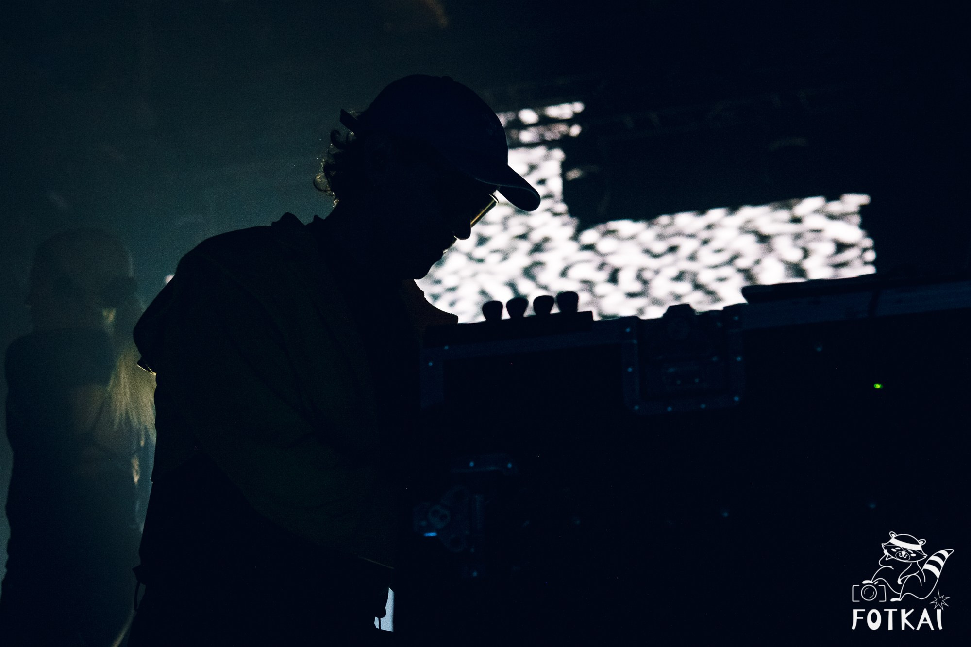 Фотоотчёт с концерта Miss Caffeina 27 марта 2026 в Аликанте | FOTKAI