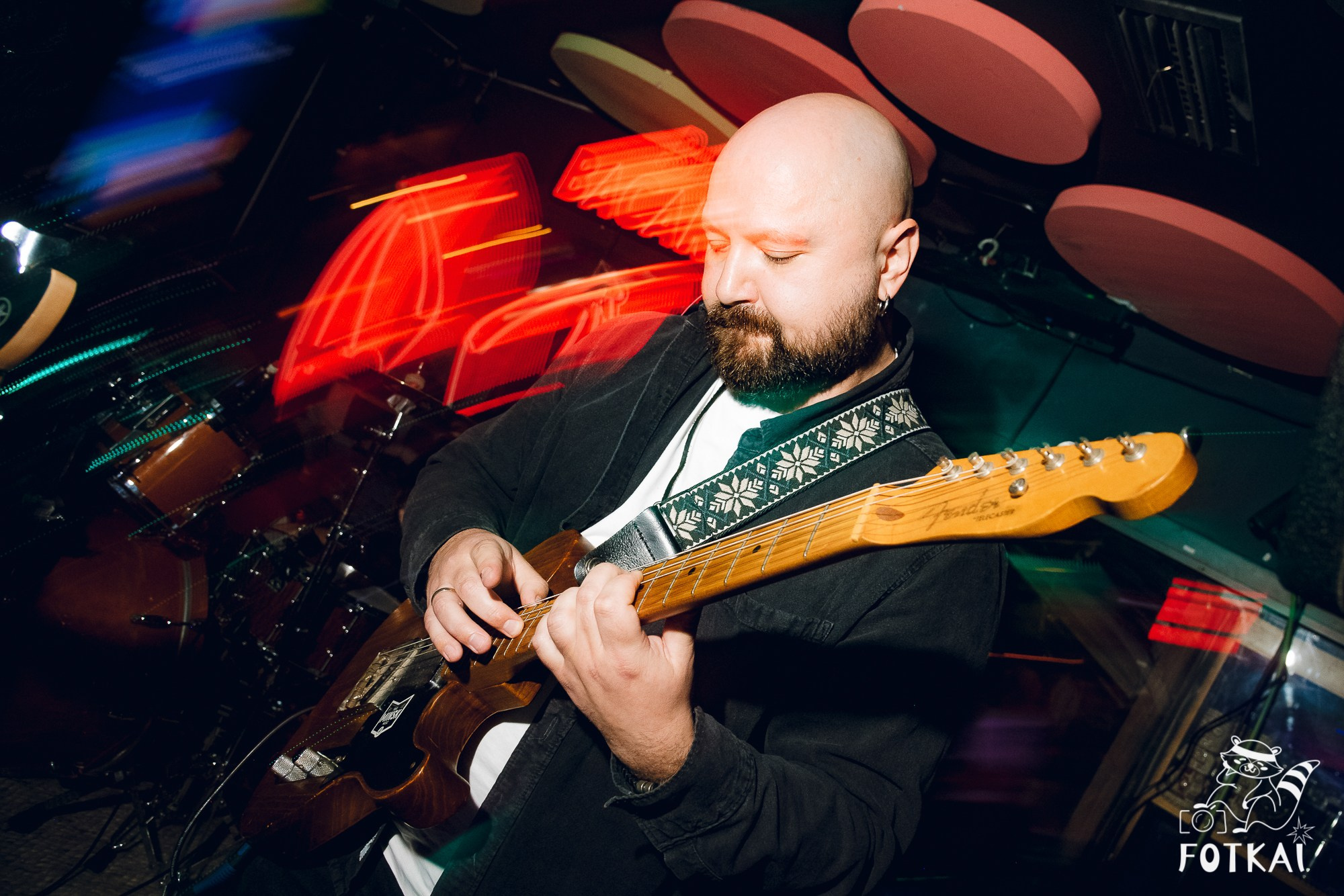 Концерт Delyrio в Confetti Playa Alicante — живое выступление группы, февраль 2026 | FOTKAI