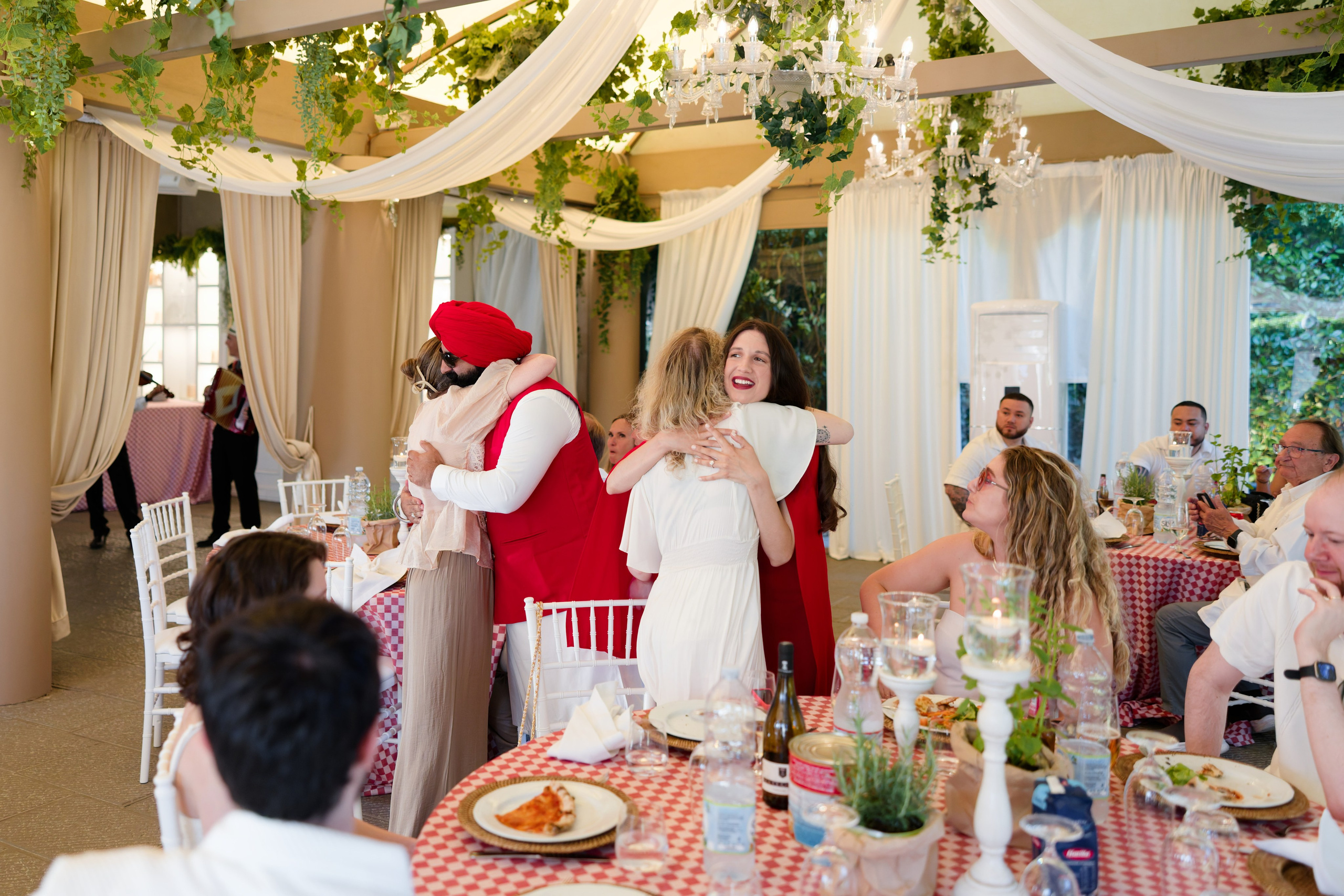 Pizza Party at Tenuta Massini, Florence, Italy. Destination Wedding Photographer — Nikita Burtsev