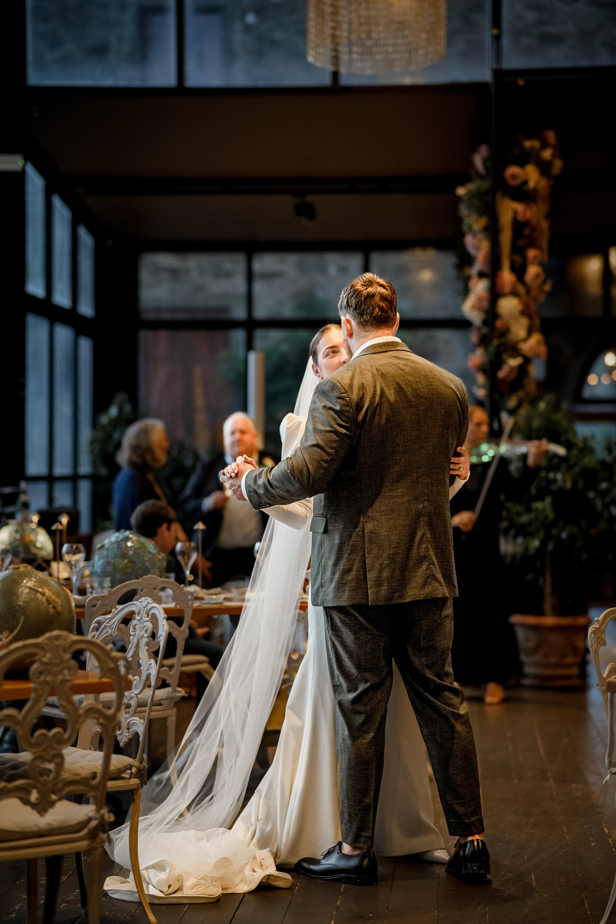Elopment in Cortona. Villa Falconiere. Wedding Photographer in Italy