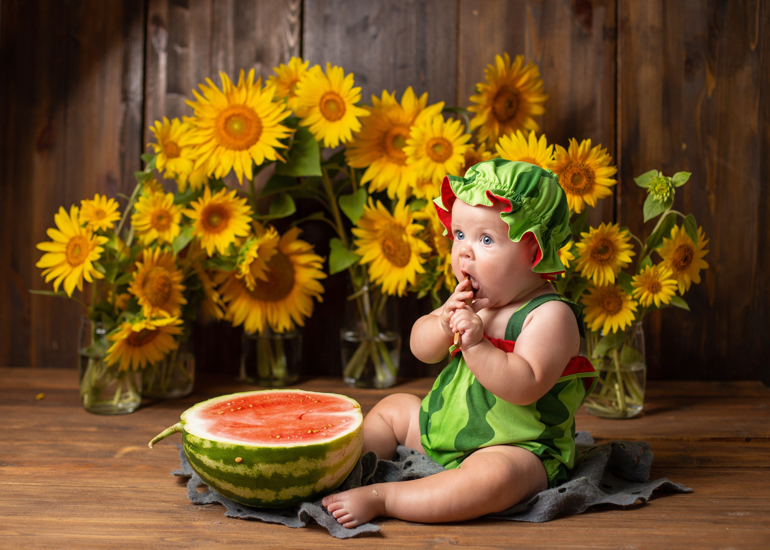 Каталог 8 Годик. Катерина Шустерман — фотограф Newborn, семейный в Израиле