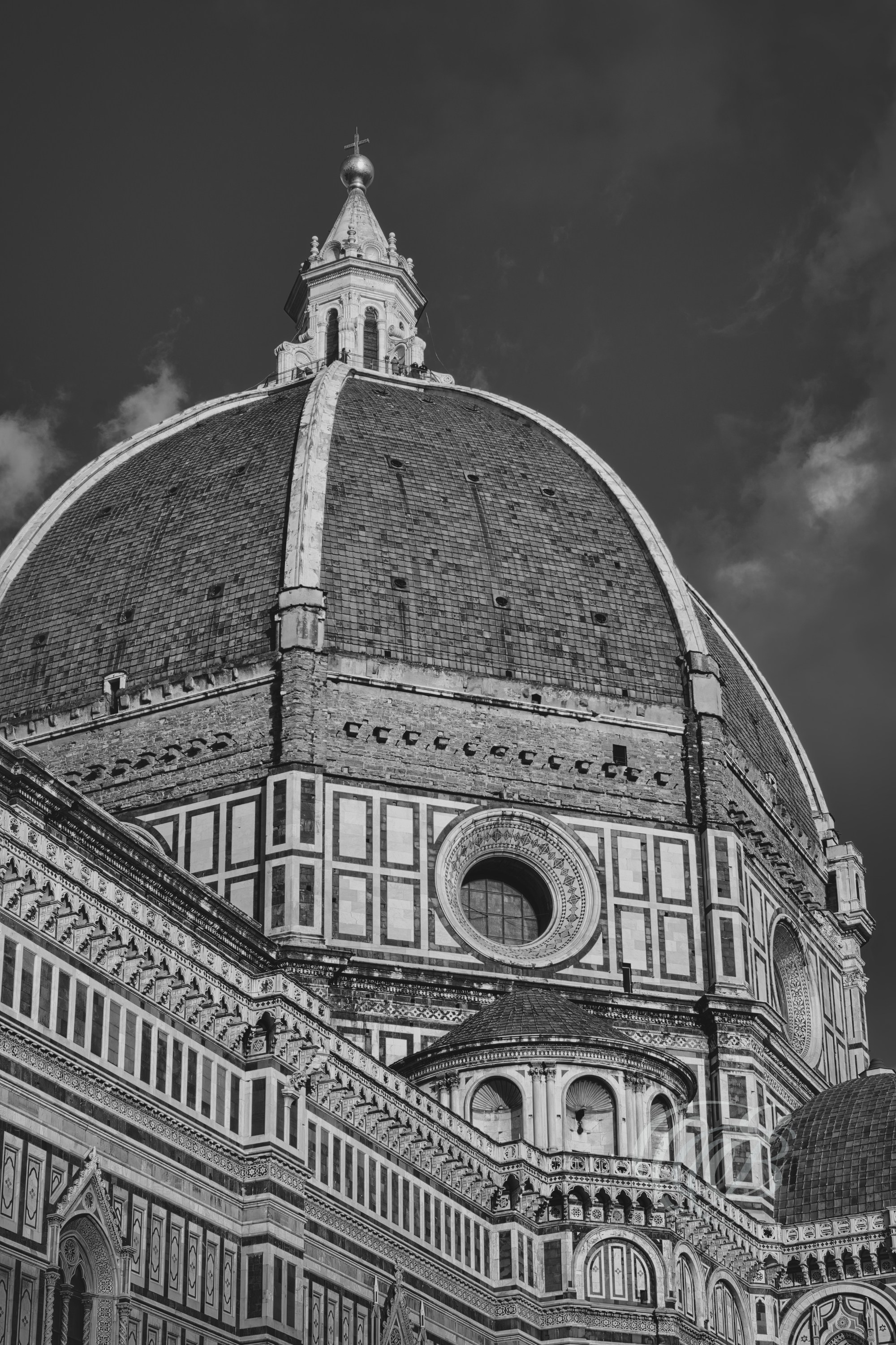 Florence Italy - The Dome of Sta Maria del Fiore - B&W - B&W Matte - Eduardo Bartoli Fine Art Photography - Black-and-white matte photograph of the Dome of Santa Maria del Fiore in Florence, Italy – fine art photography by Eduardo Bartoli.