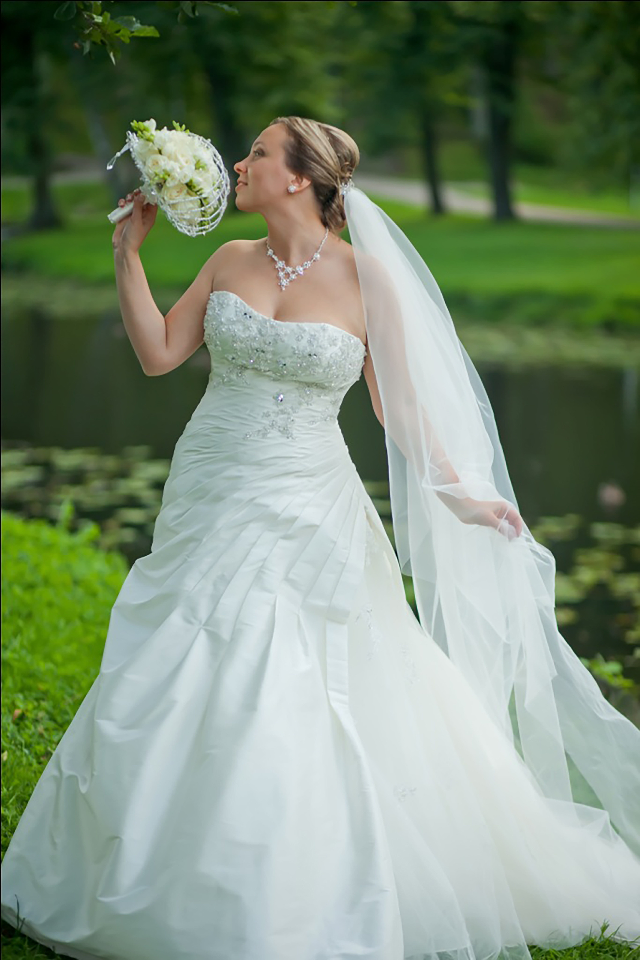 Līgavas pušķi baltos toņos. Event design, decoration, floristry, gift, Irina Novika, Riga, Latvia