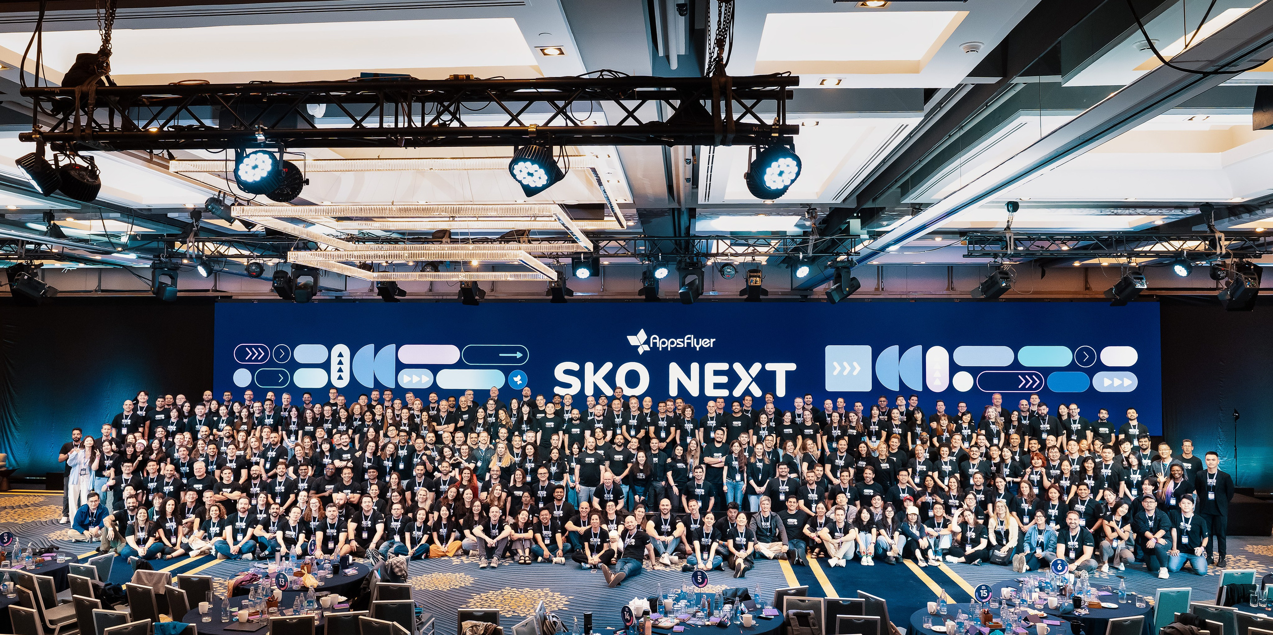 Business. Dmitry Gorodetsky Event Photographer