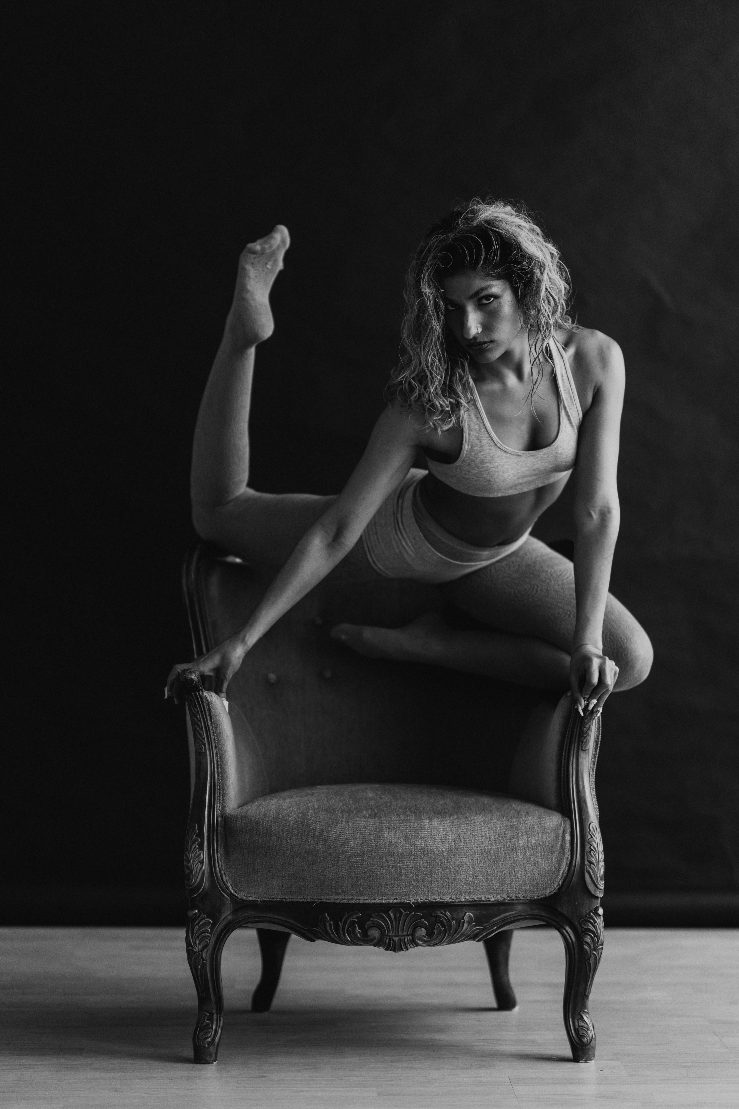 DANCERS. Victoria Olonen – Cinematic Portrait Artist | Helsinki & Europe