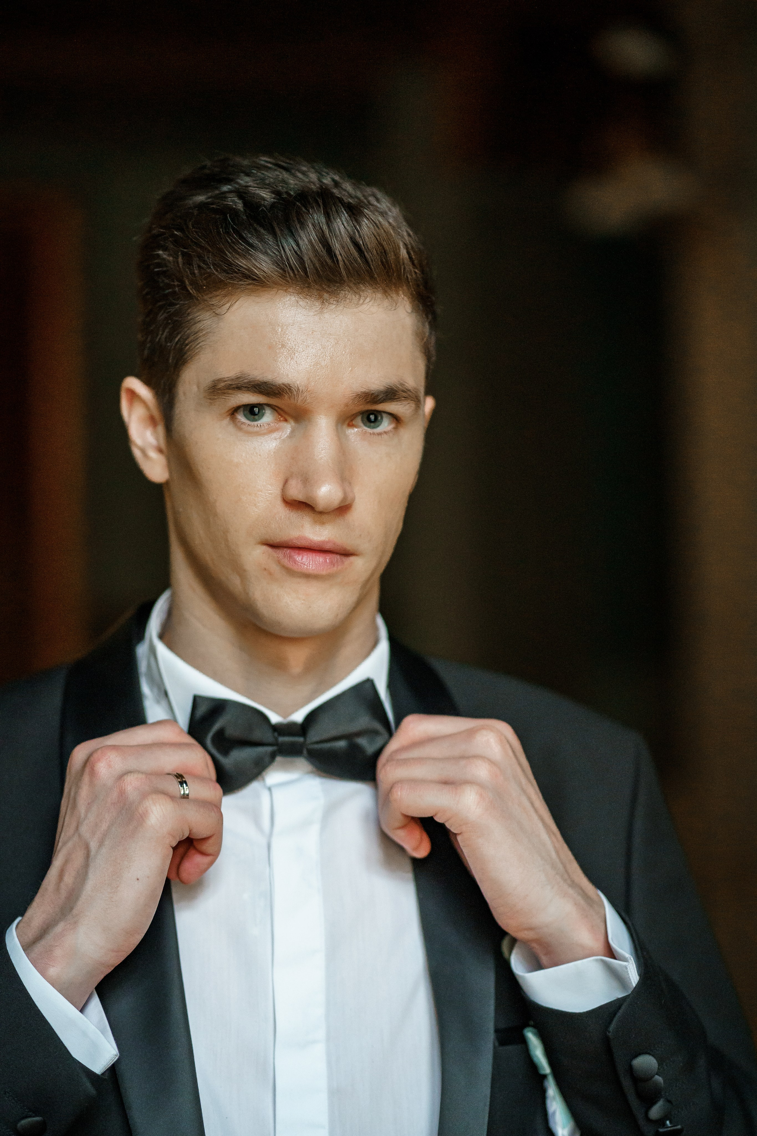 Der Bräutigam. Hochzeits- und Reportagefotograf für München, Regensburg, Deutschland RED LINE Media