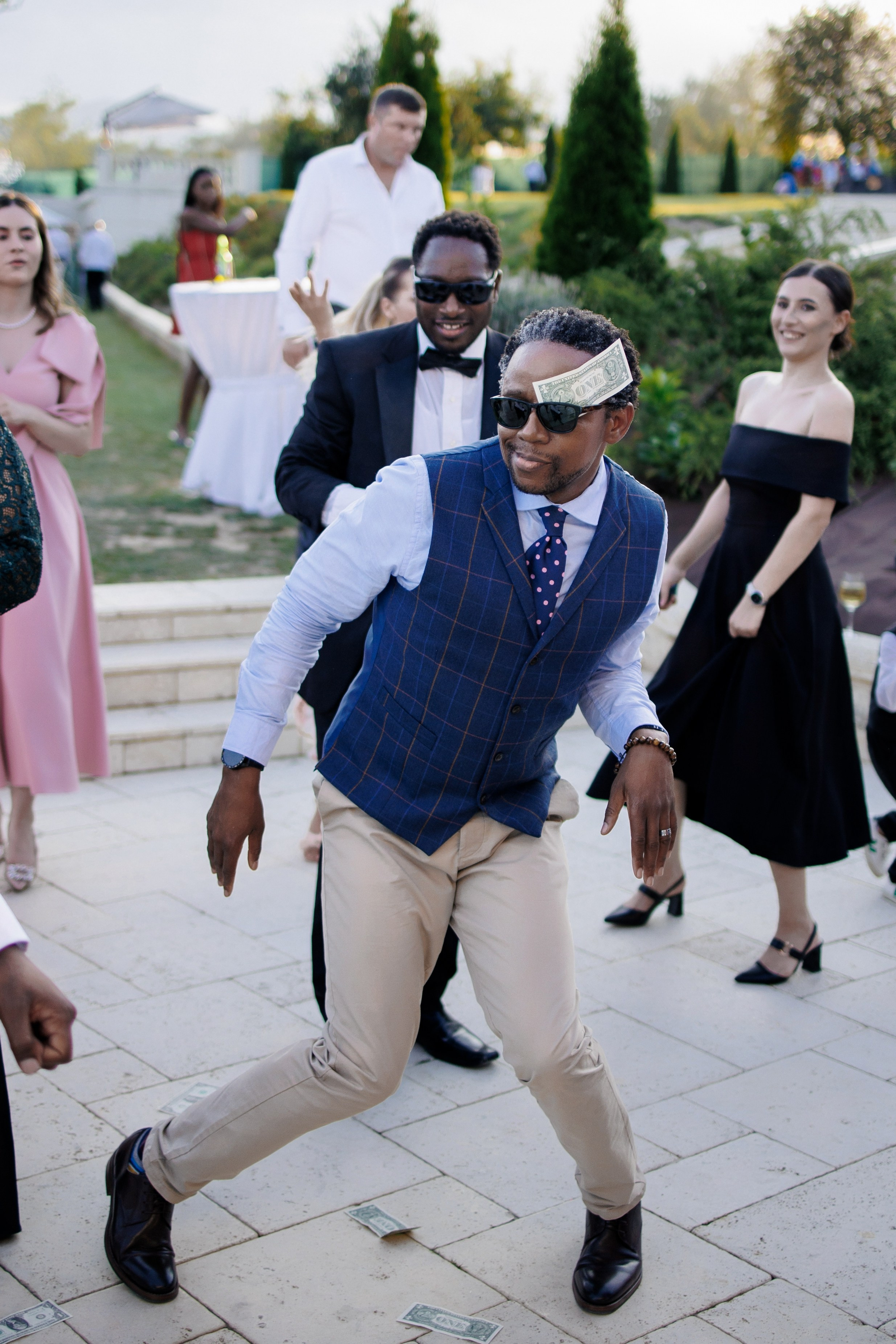 Ioana & Vince. Wedding Photographer, based in Iasi, Romania, but will travel all over the globe to make sure you look amazing in all your wedding photos
