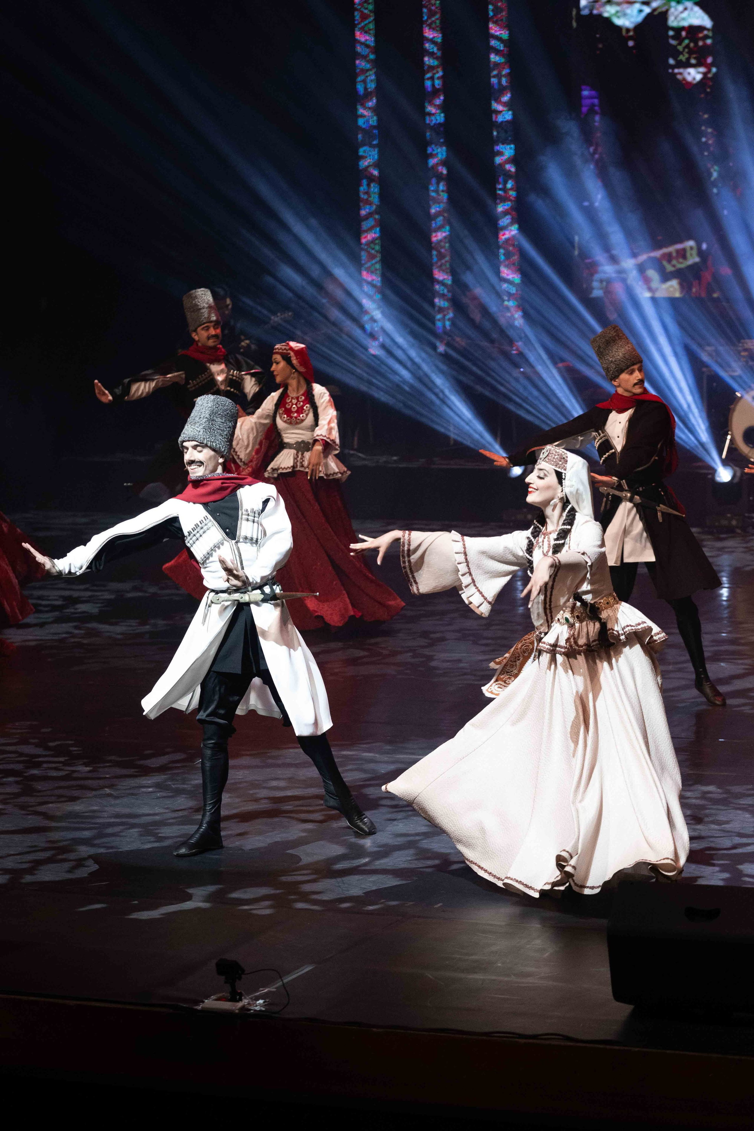 STATE DANCE ENSEMBLE. Wedding&Event photographer Ismail Rzayev in Baku