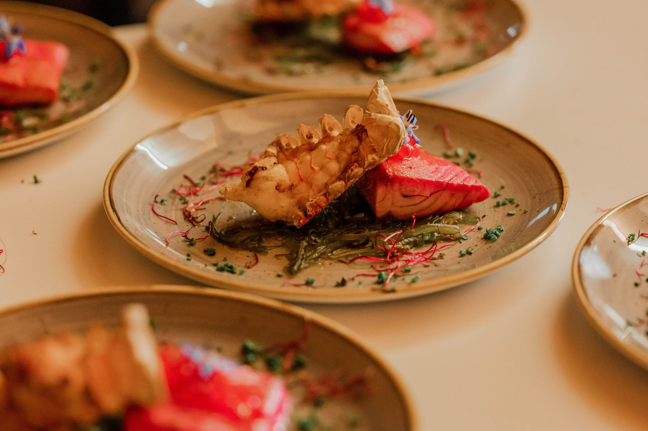 Hochzeit in Bern – Ella & Adrian. Authentische, emotionale, zeitlose Hochzeitsfotografie aus Albstadt