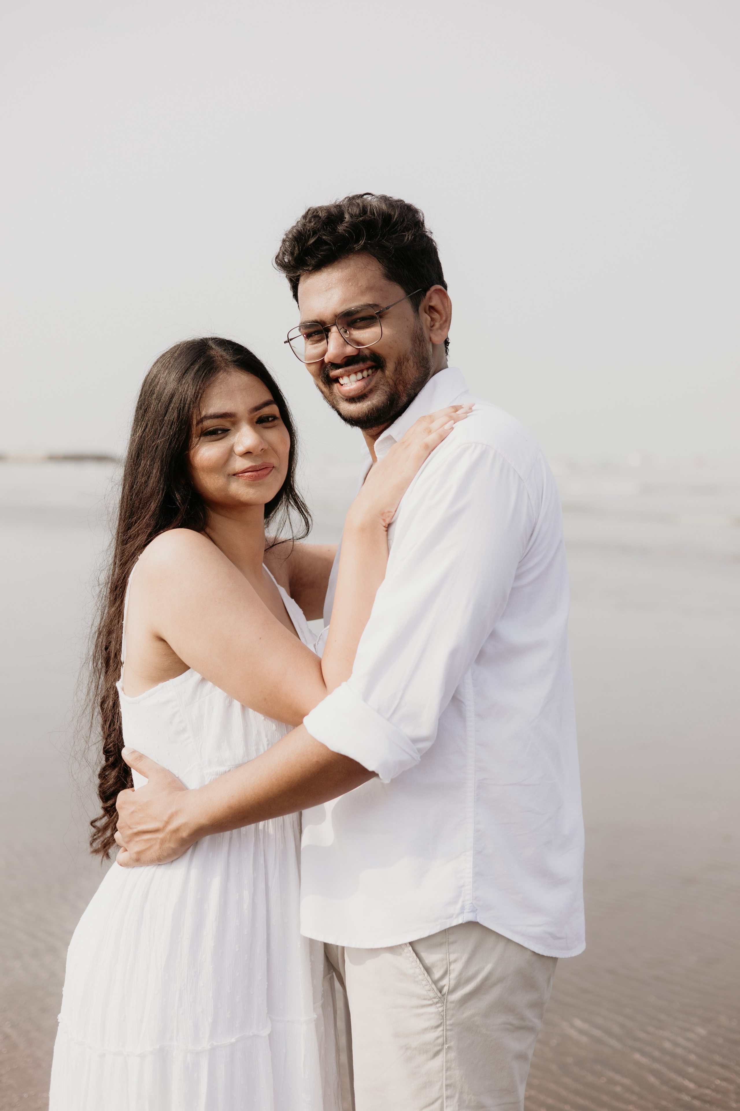 COUPLE SESSIONS. Love Emotions Weddings