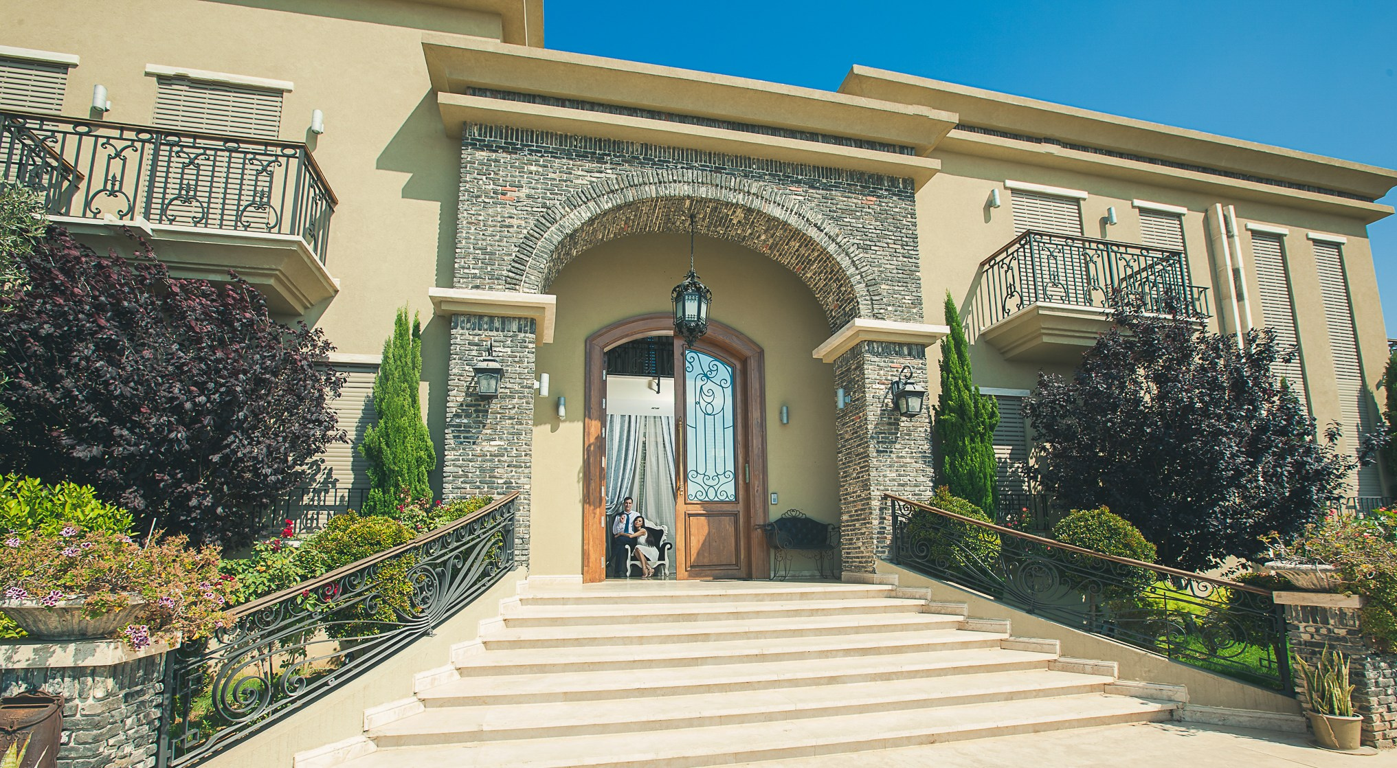 גן יבנה וקבוצת יבנה. Wedding and events photographers Studio Shalom