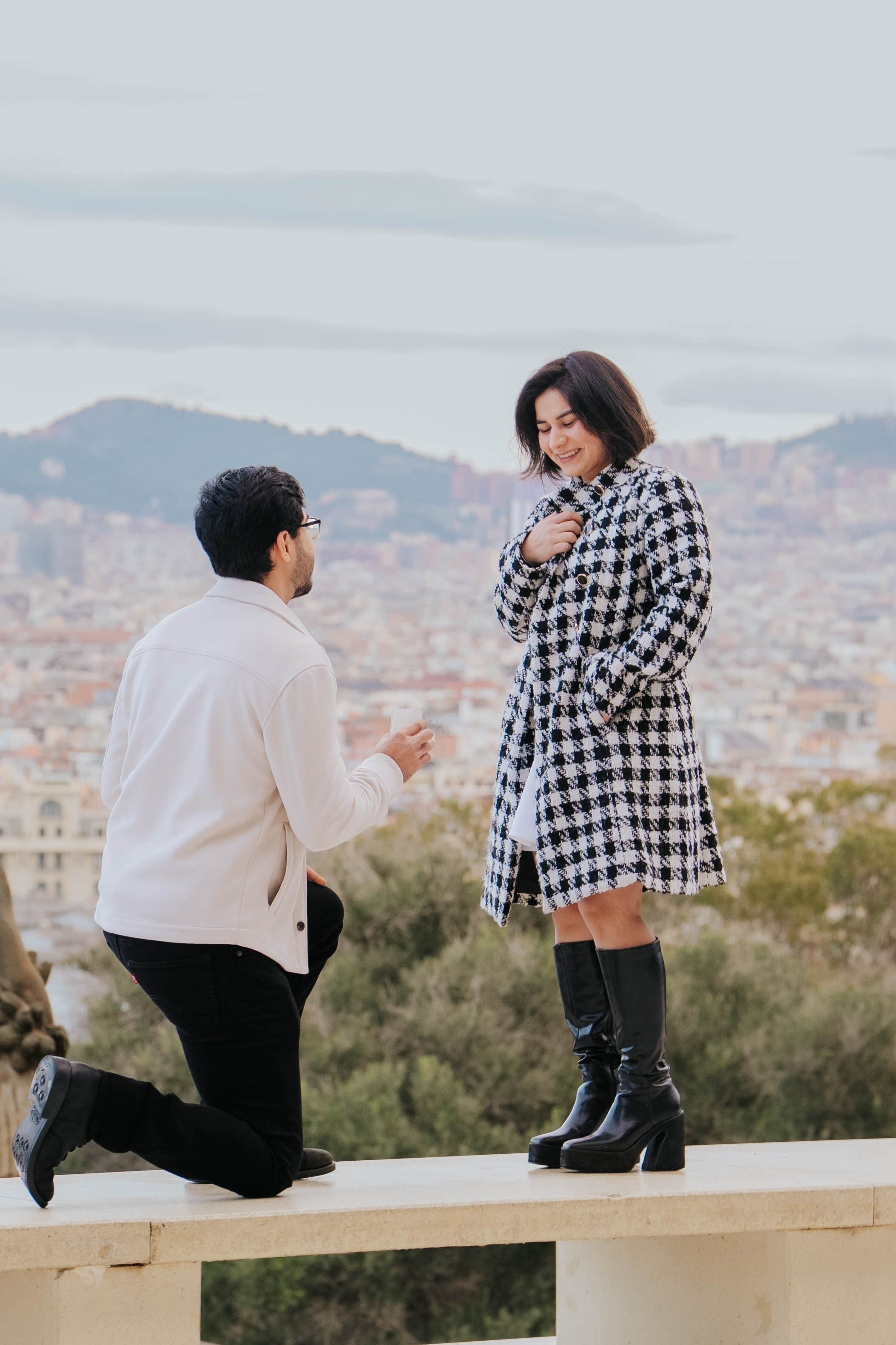 Barcelona Couples Photoshoot Ideas — Photographer in Barcelona, Spain