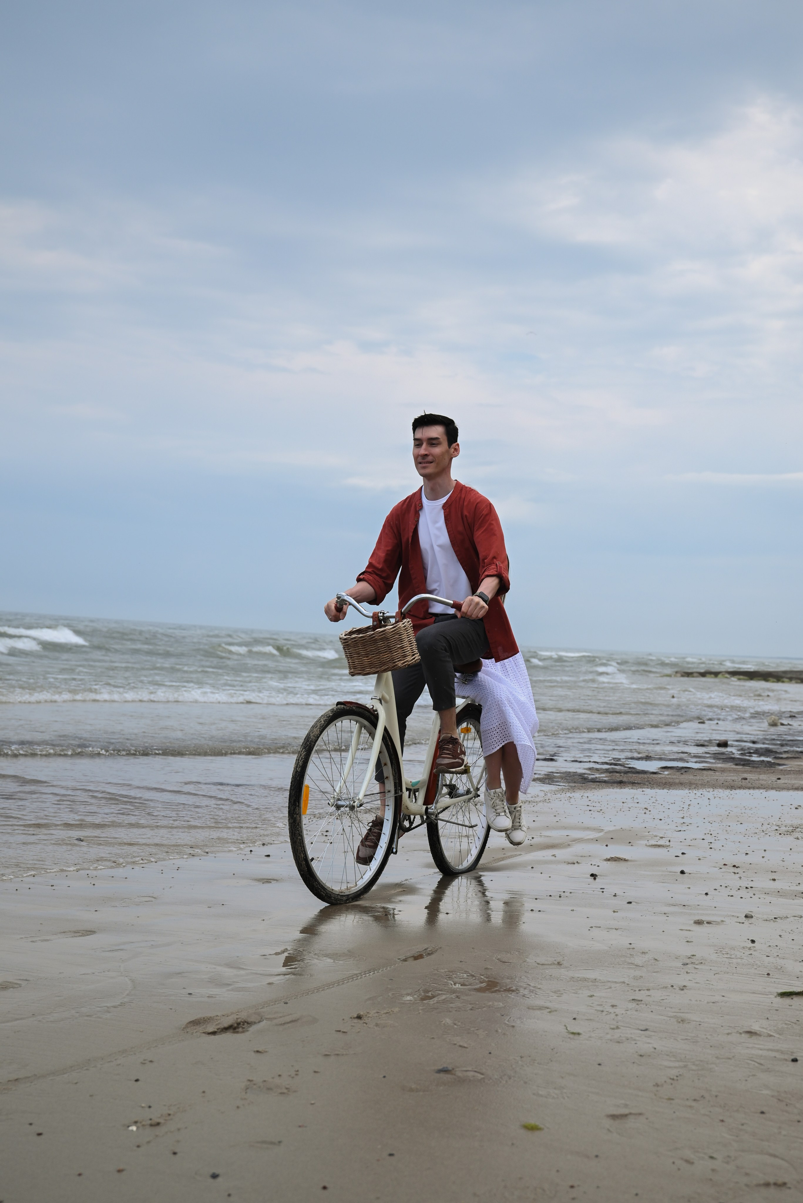 Love photography story on the riva of the see