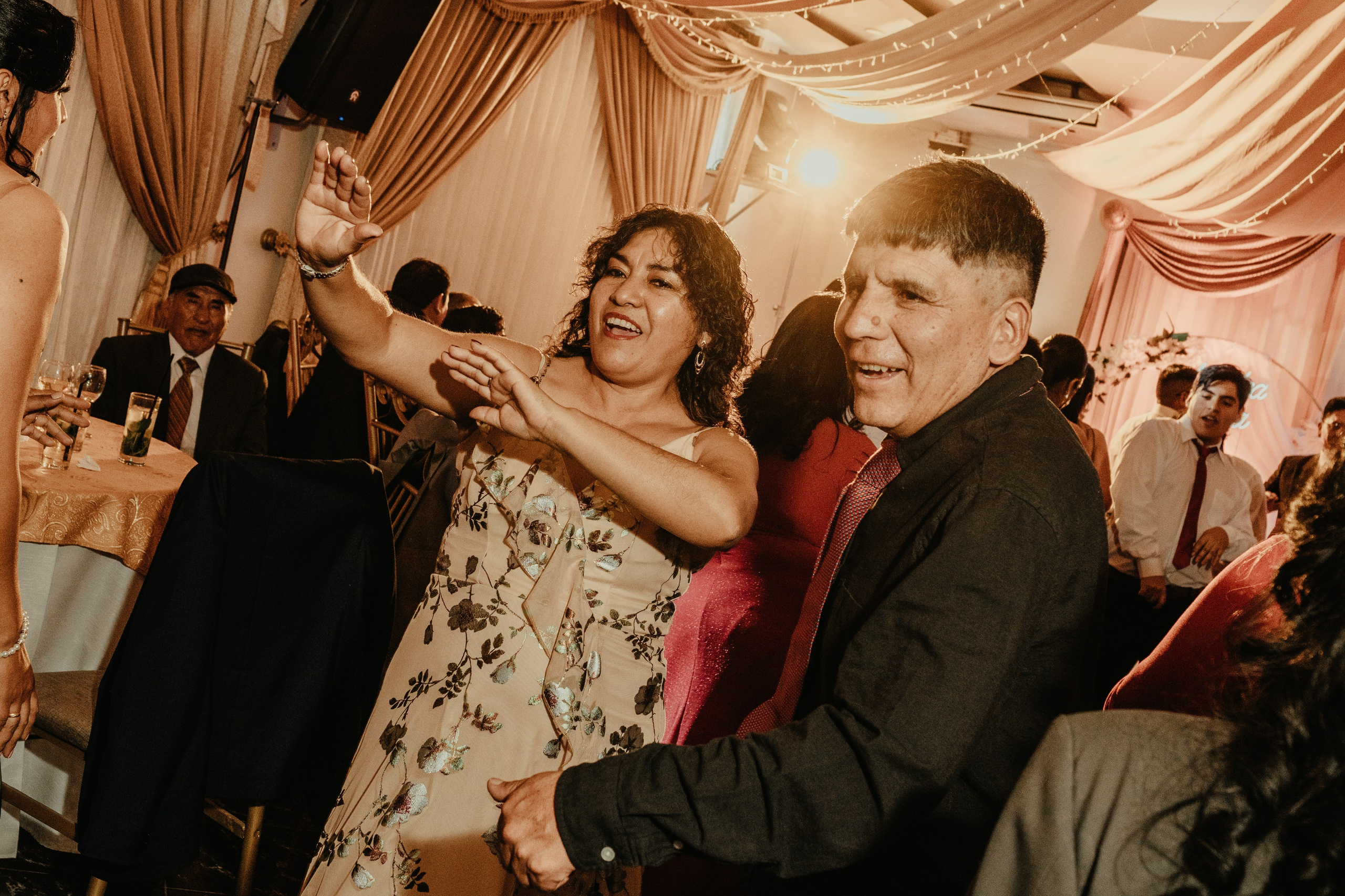 VANESSA + FRANKLIN BODA RELIGIOSA. Studio KVTA | Fotografía y Video de Bodas en Arequipa