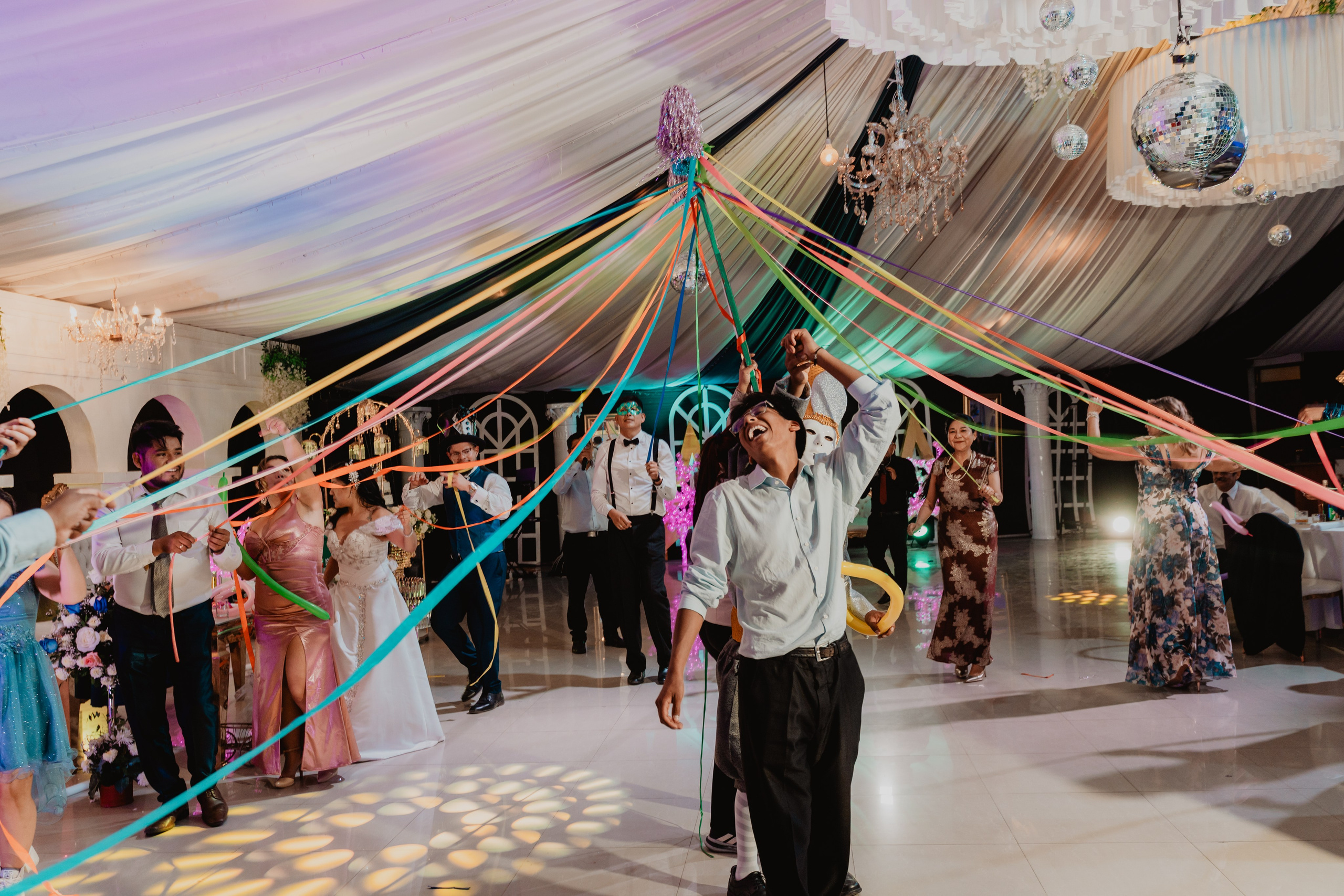 GABRIELA + JORGE | BODA CIVIL RELIGIOSA. Studio KVTA | Fotografía y Video de Bodas en Arequipa
