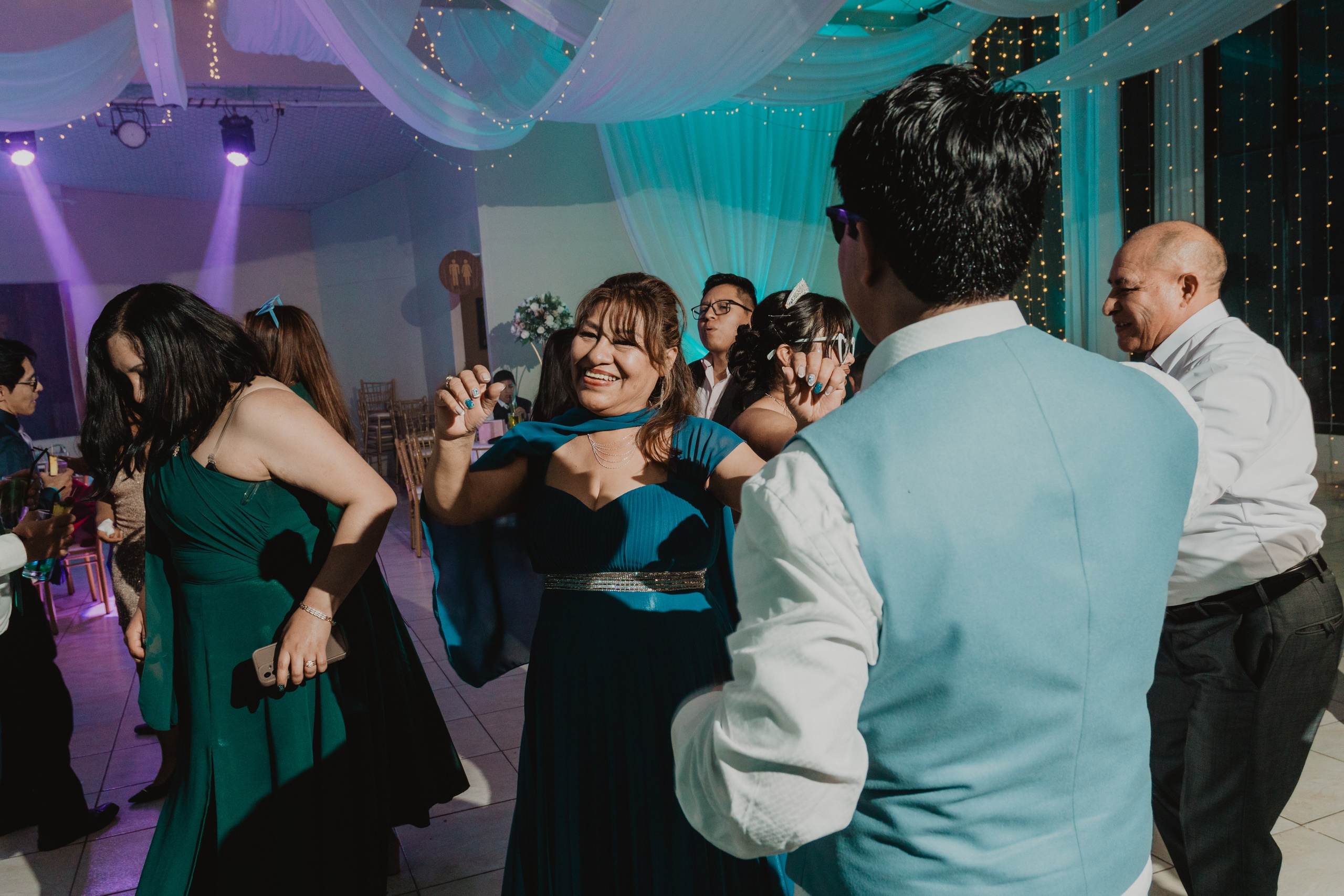 STEISY + EMMANUEL | BODA RELIGIOSA. Studio KVTA | Fotografía y Video de Bodas en Arequipa