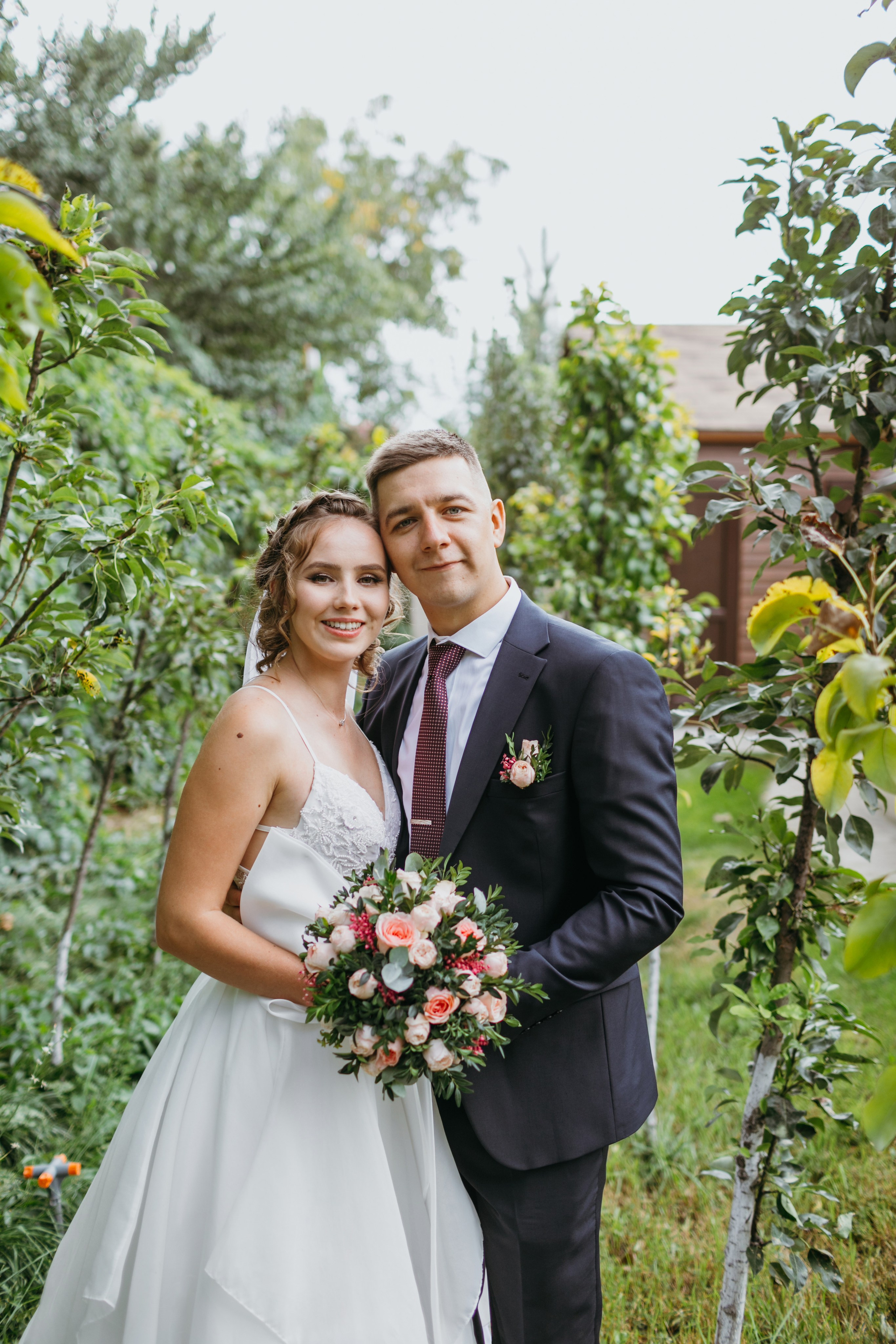 Свадебная фотоссесия для молодоженов в Бишкеке. Фотограф в Бишкеке Оксана Шувалова