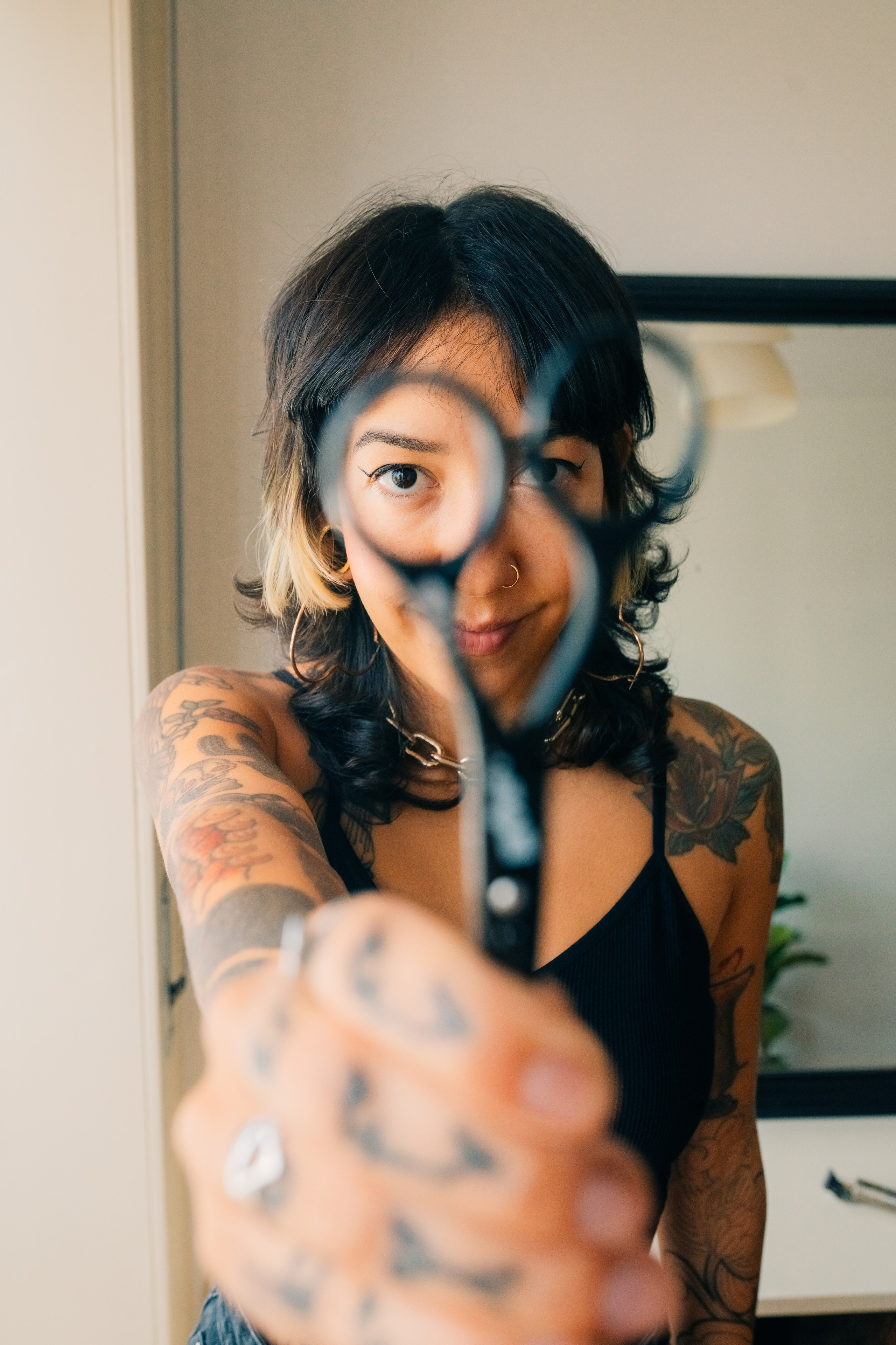 Dani & Rui at their apartment. Maria Sher. Professional photographer from Porto, Portugal