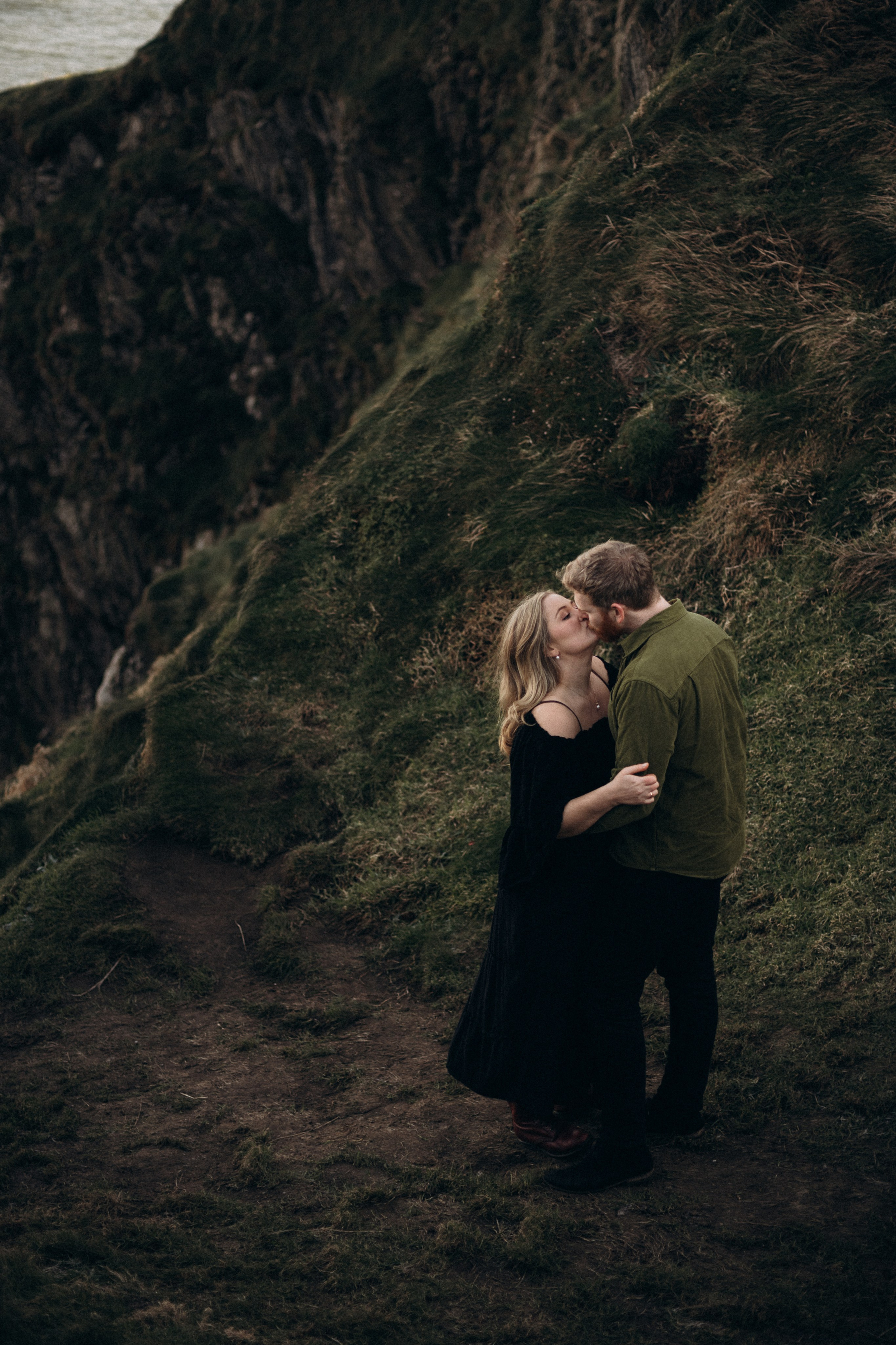 Howth cliff photoshoot. Wedding & Family photographer in County Donegal and Dublin, Ireland