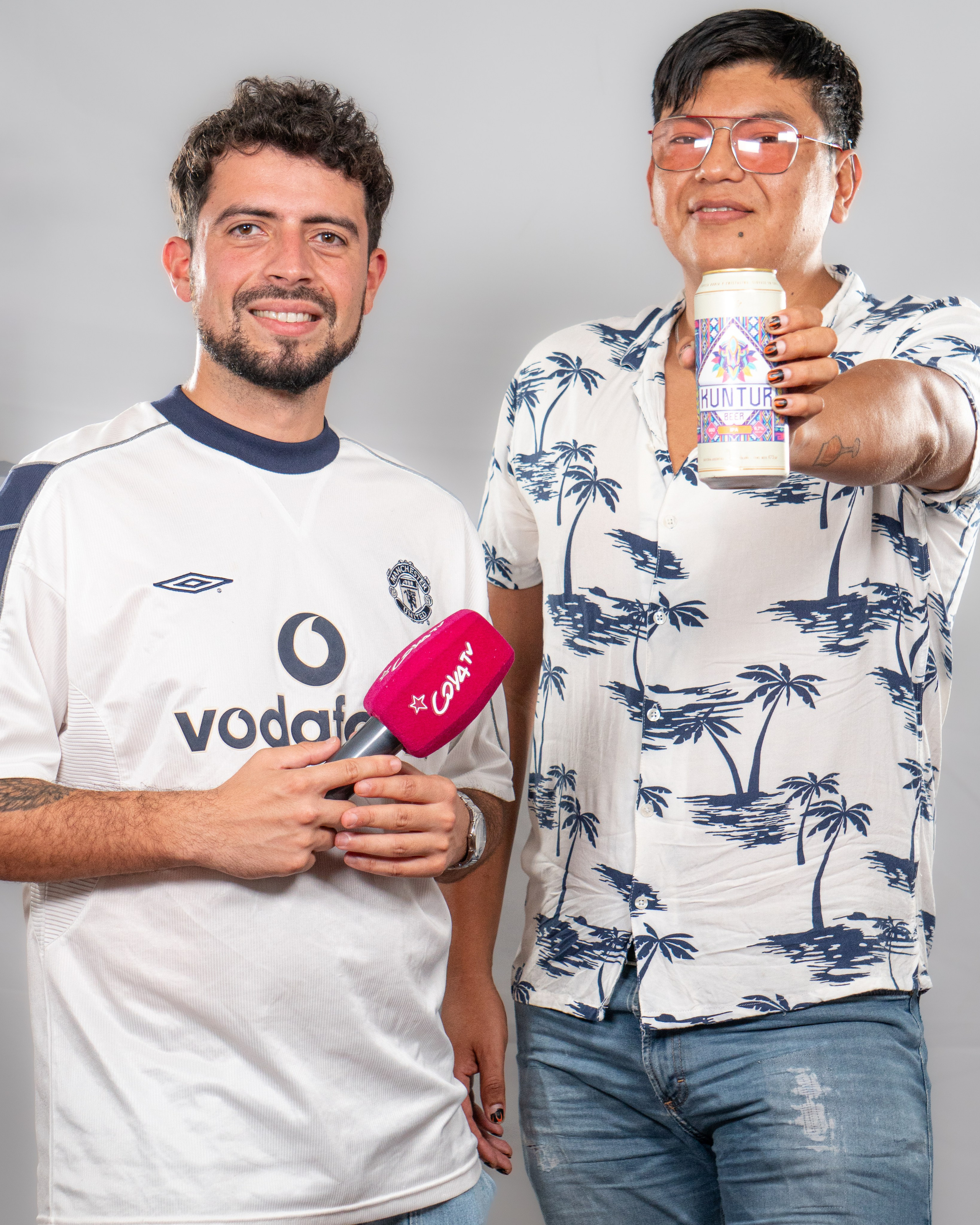 Sesión de Fotografia en Estudio para COYA TV 2025. Cuarta Pared