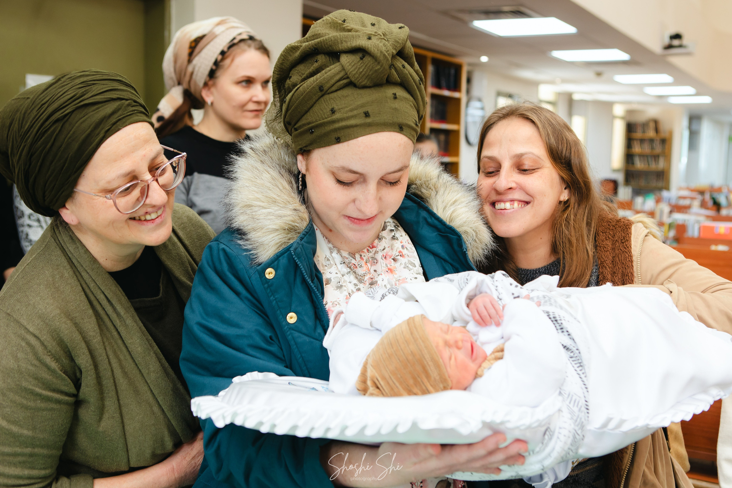 BRIT TWINS. Https://shi-photo.com/