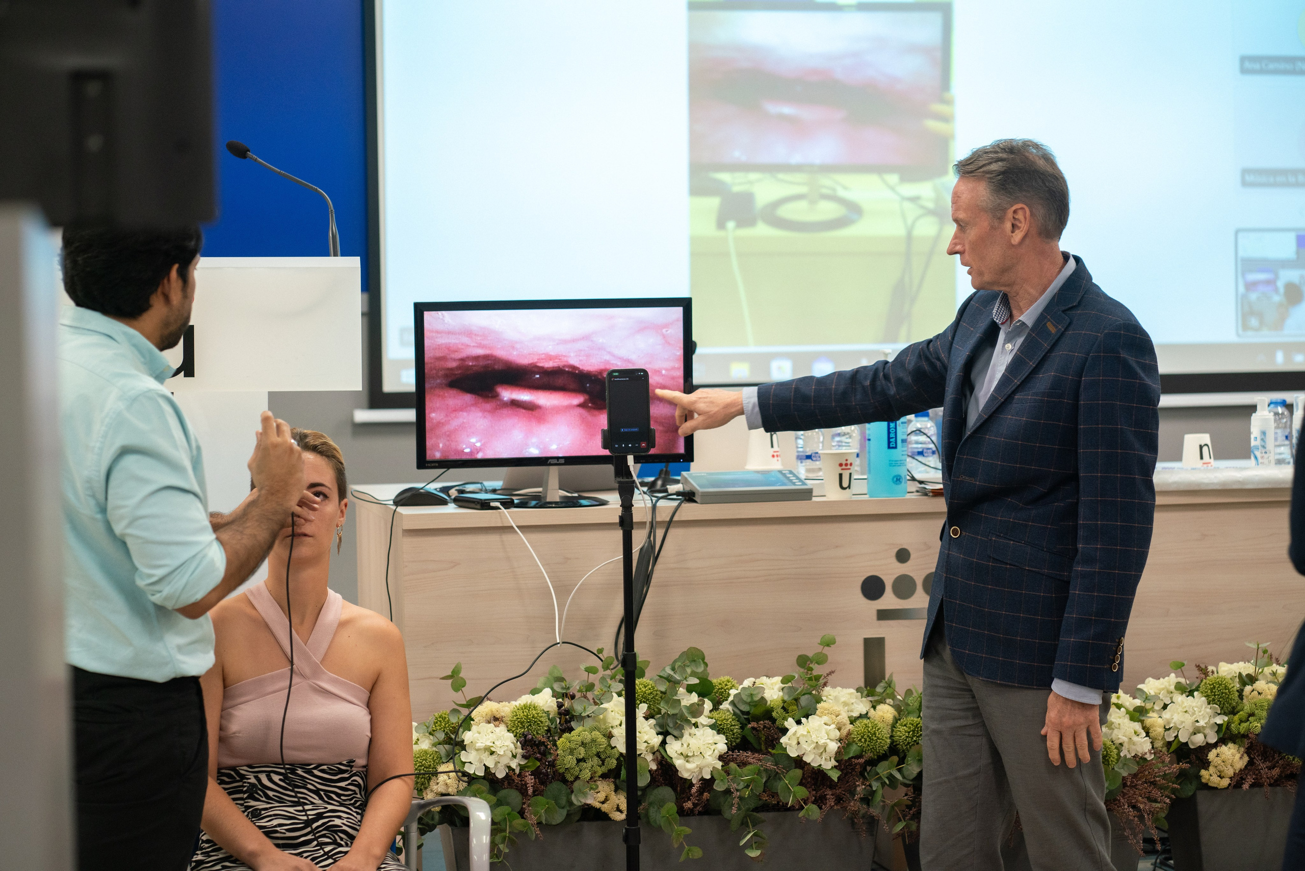 Конгресс фониатров. Женские портреты в Мадриде — естественная красота и свет | Anna Maruleva