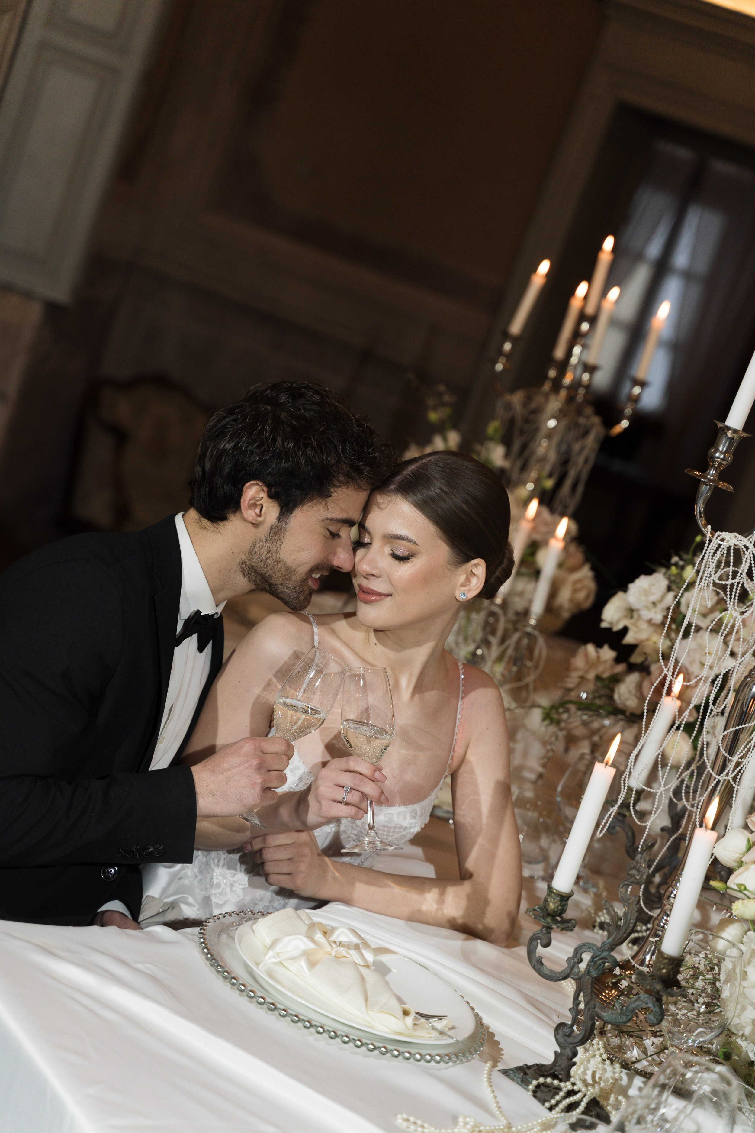 Intimate wedding in Milan. Proposal Photographer in Lake Como