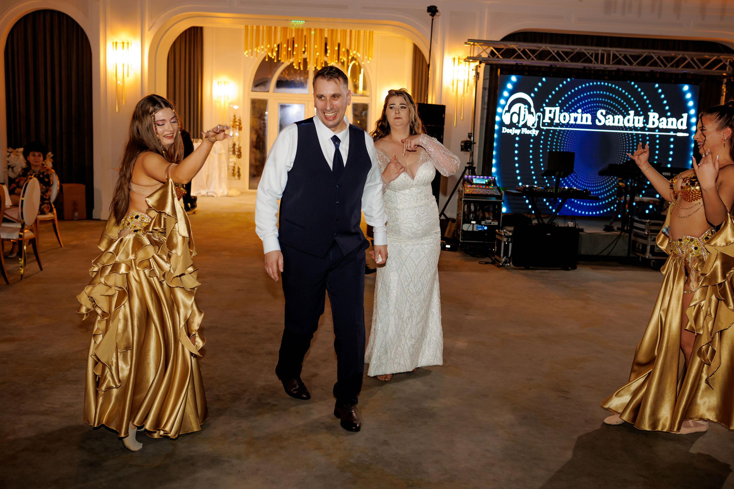 Povestea voastră, regizată de noi |Cristi Turculet Videograf Nuntă Suceava | wedding highlight. Servicii foto-video profesionale, pentru momente de neuitat