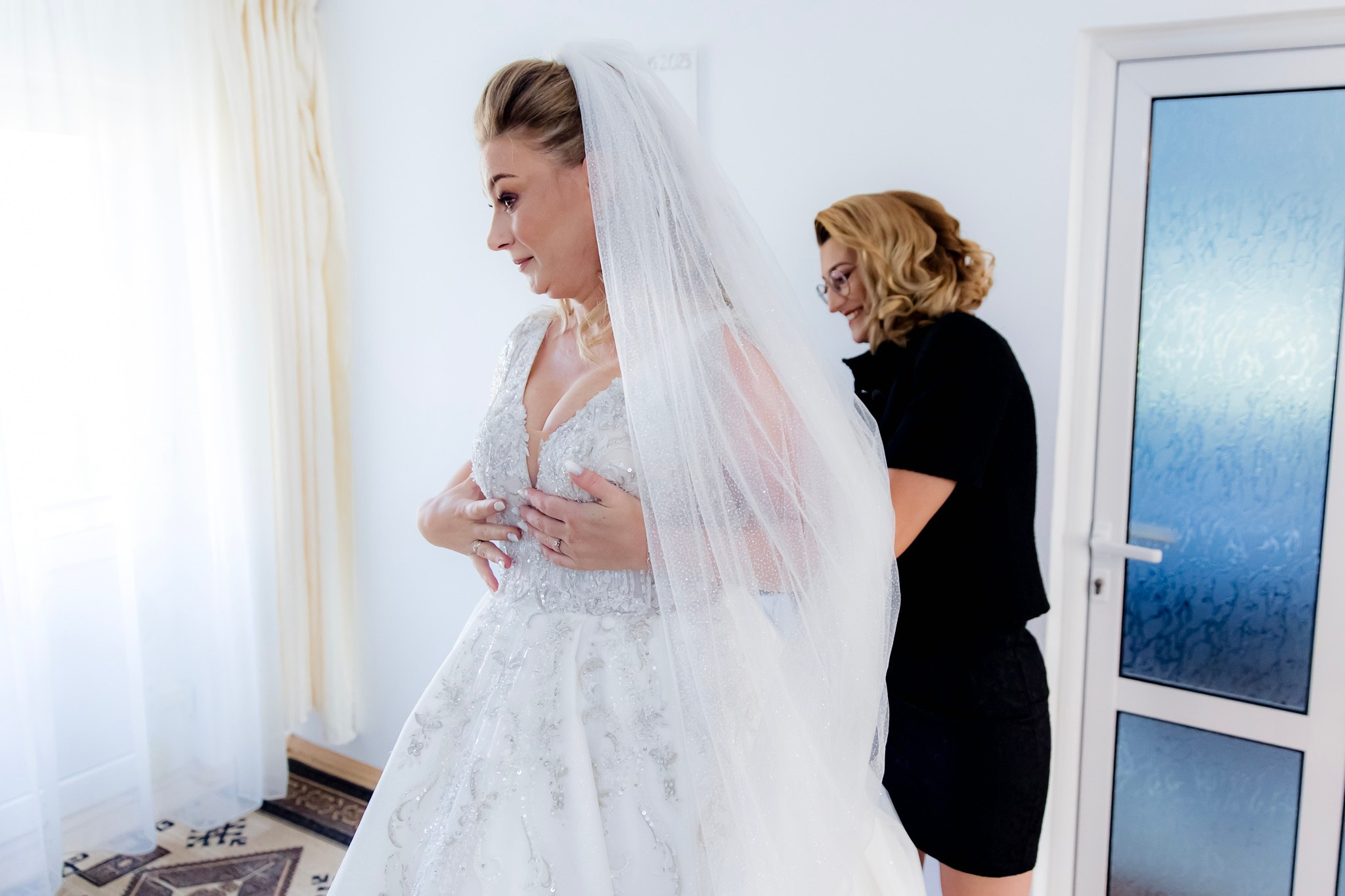 Mihai & Oana. Servicii foto-video profesionale, pentru momente de neuitat