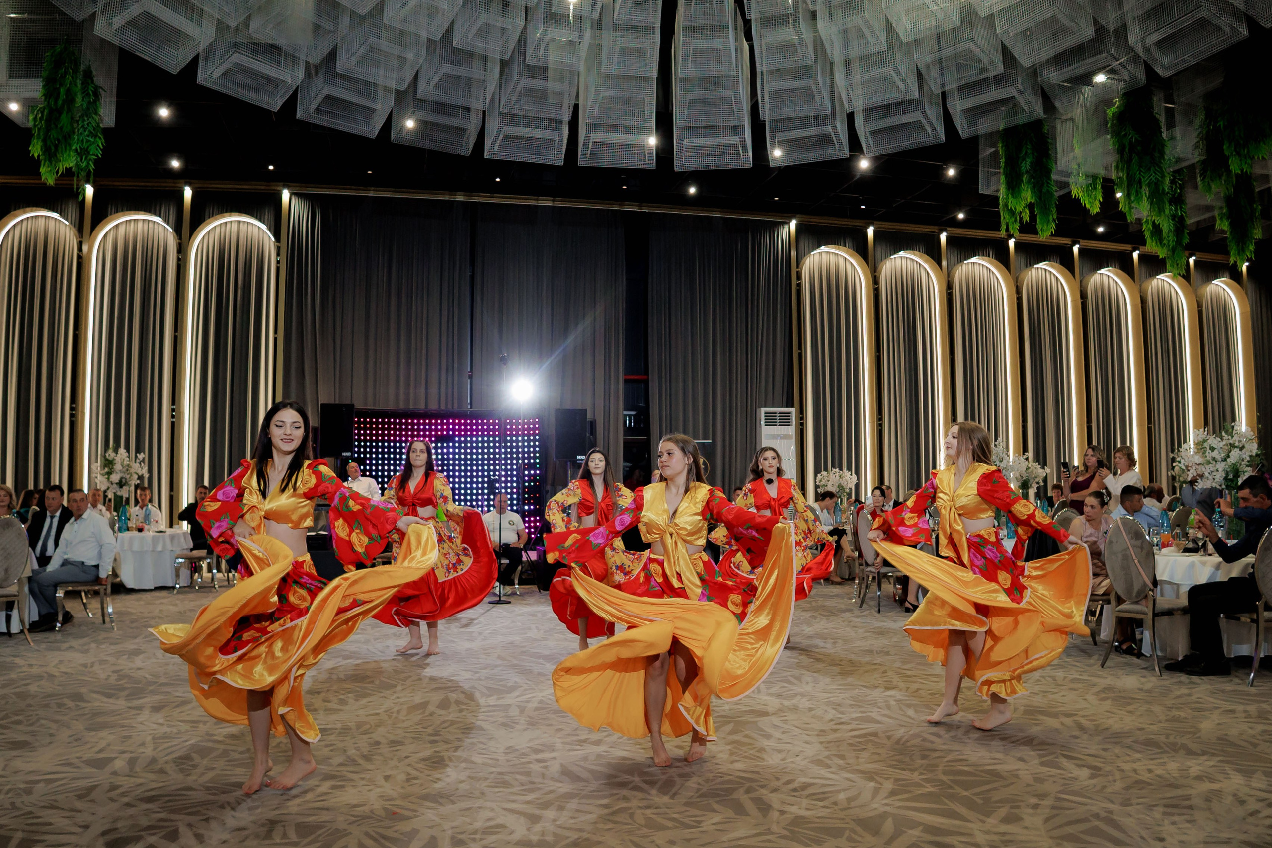 Nunta Nicoleta & Răzvan | Fotografie & Videografie Profesională. Servicii foto-video profesionale, pentru momente de neuitat