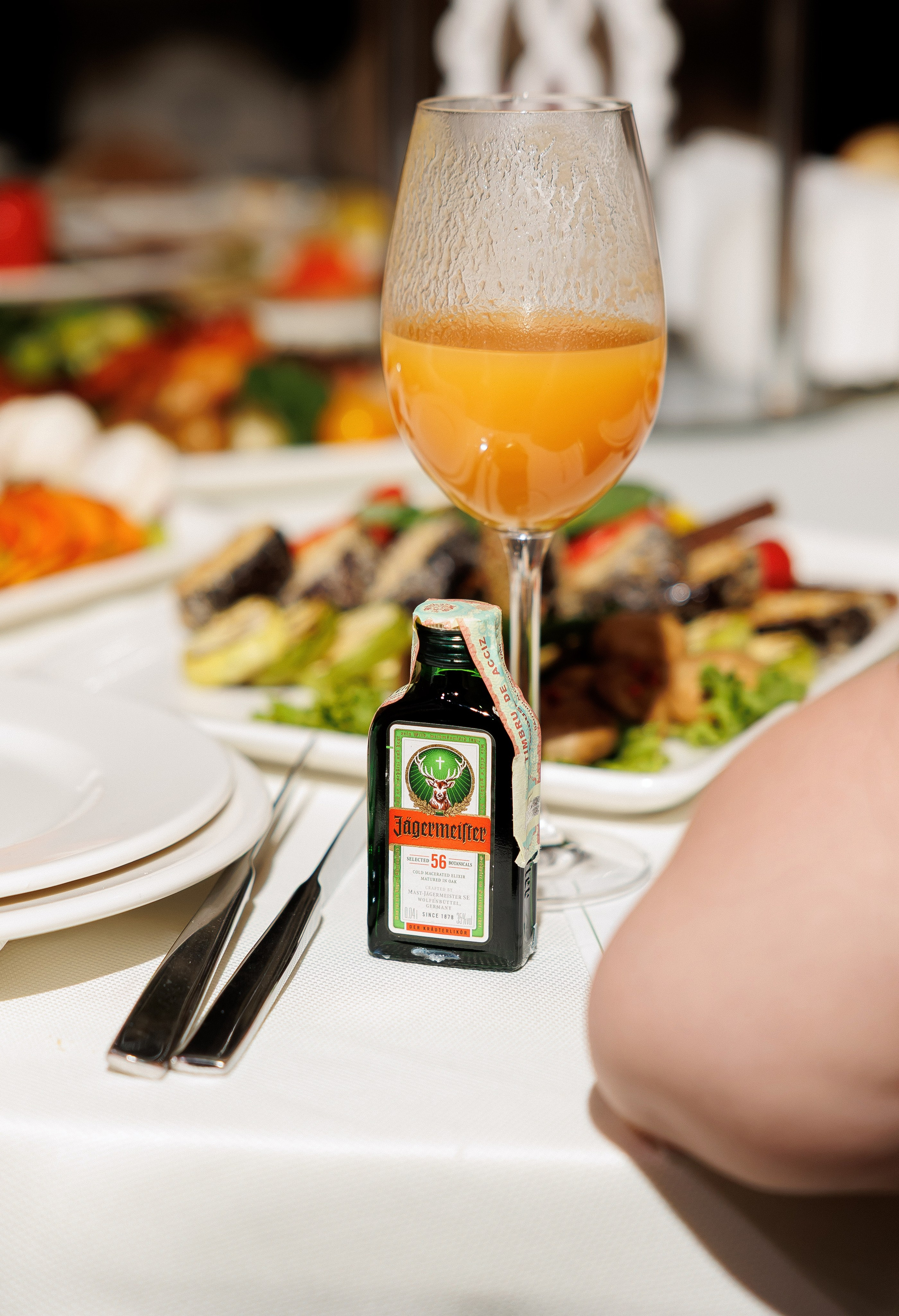 Eugen & Livia — Grand Elysee — Wedding Day. Servicii Foto și Video 067188353