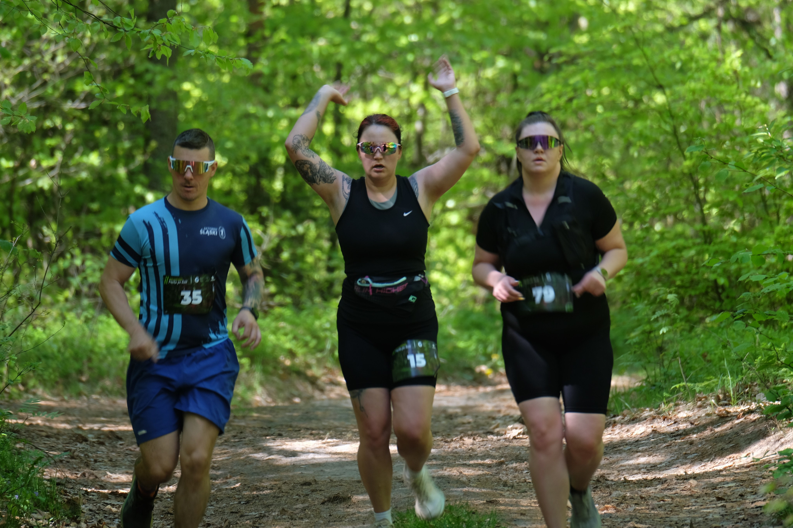 Aleksandryjska Piątka po lesie. Main
