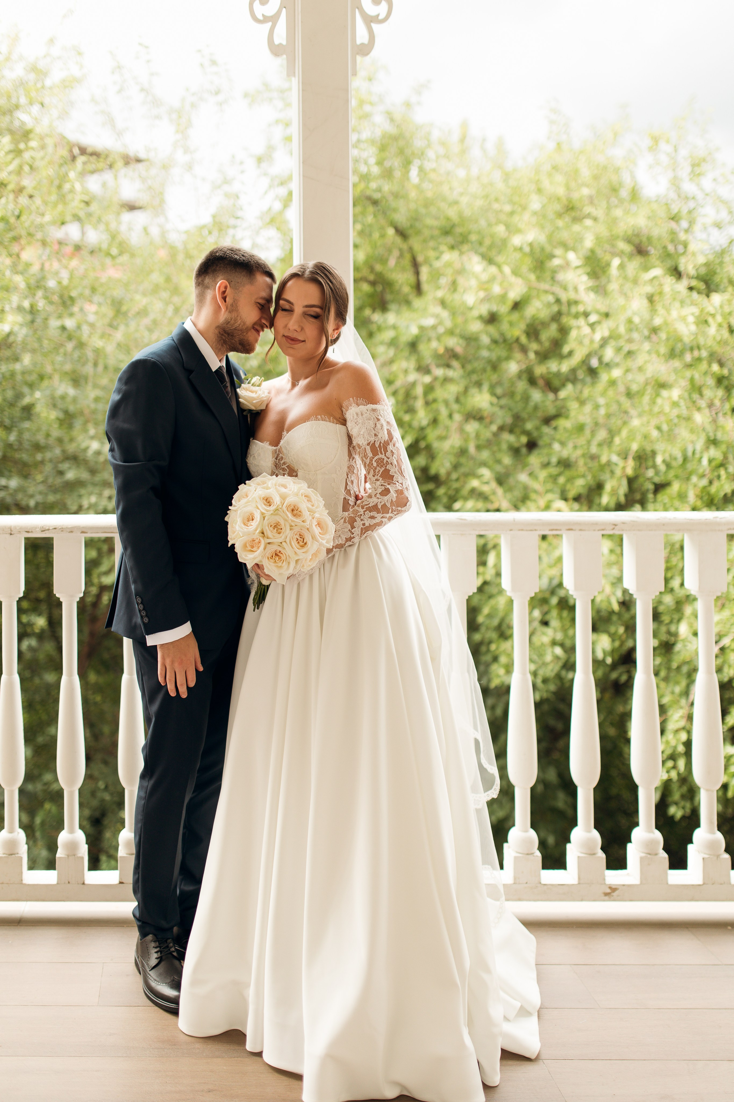 Денис & Каріна. Wedding photographer in Georgia