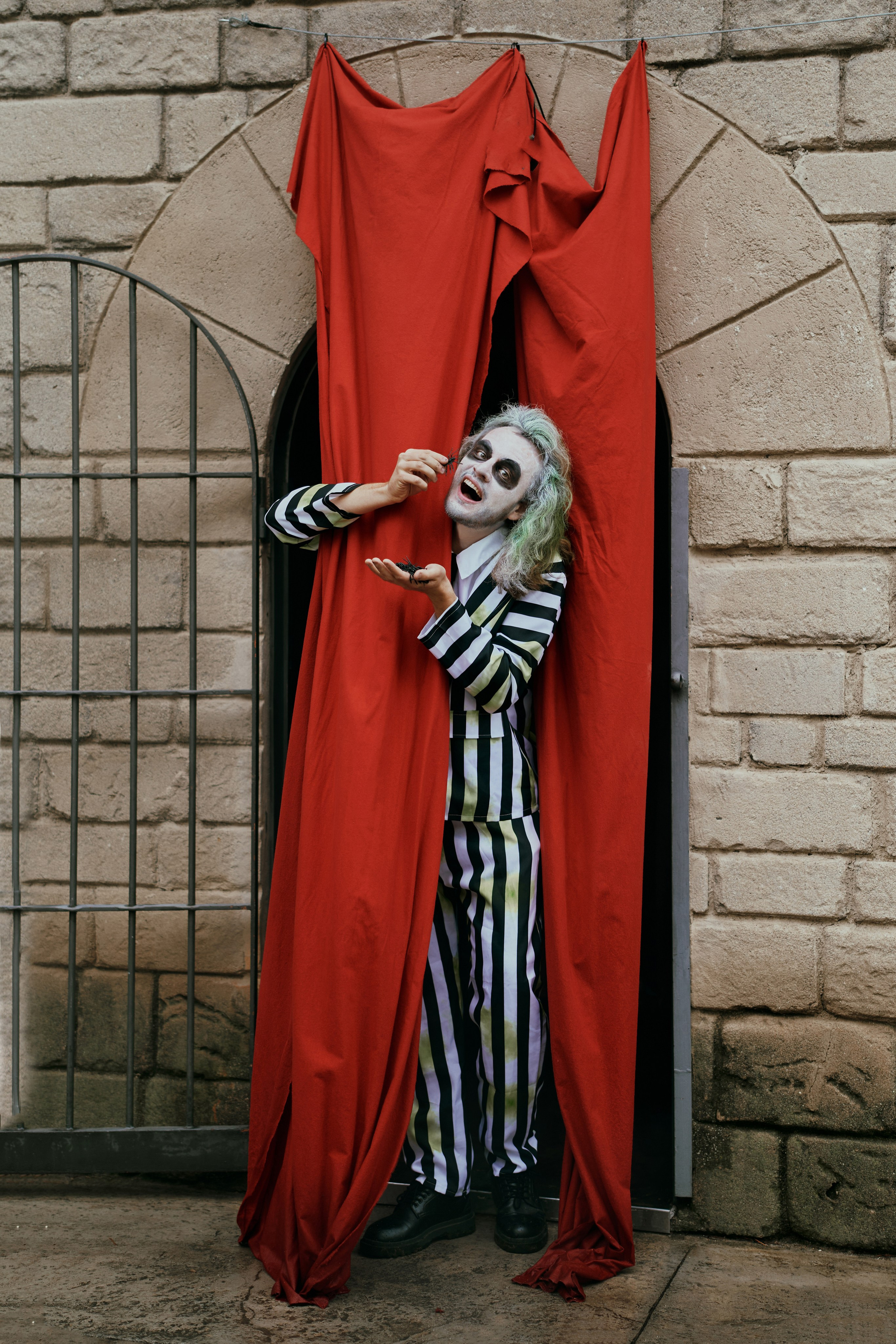 Битлджус-Битлджус-Битлджус. Фотограф в Барселоне Жанна Захарченко