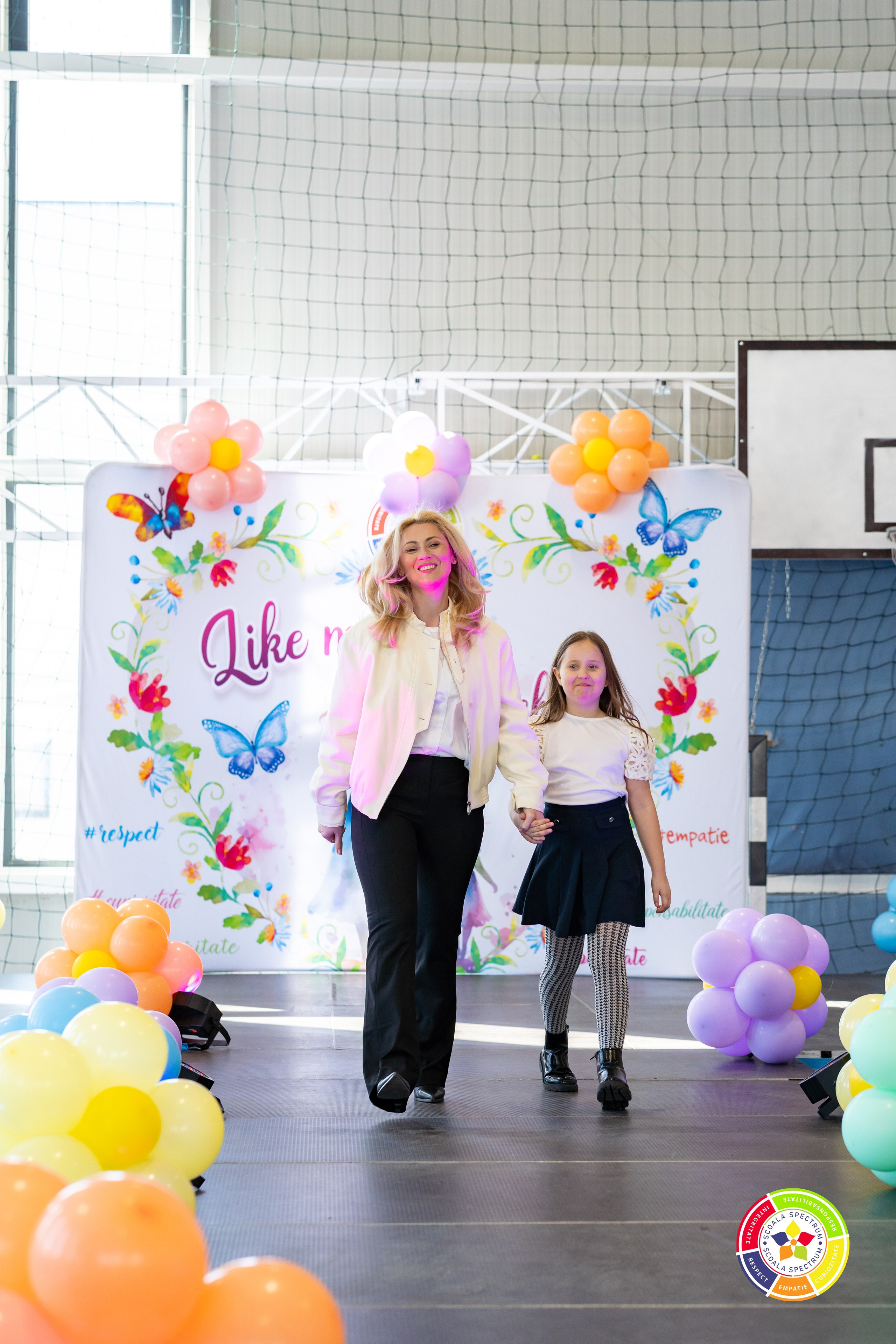 Spectrum “Like Mother, Like Child”. Adelinne — fotograf profesionist în Constanța pentru familii, bebeluși și evenimente