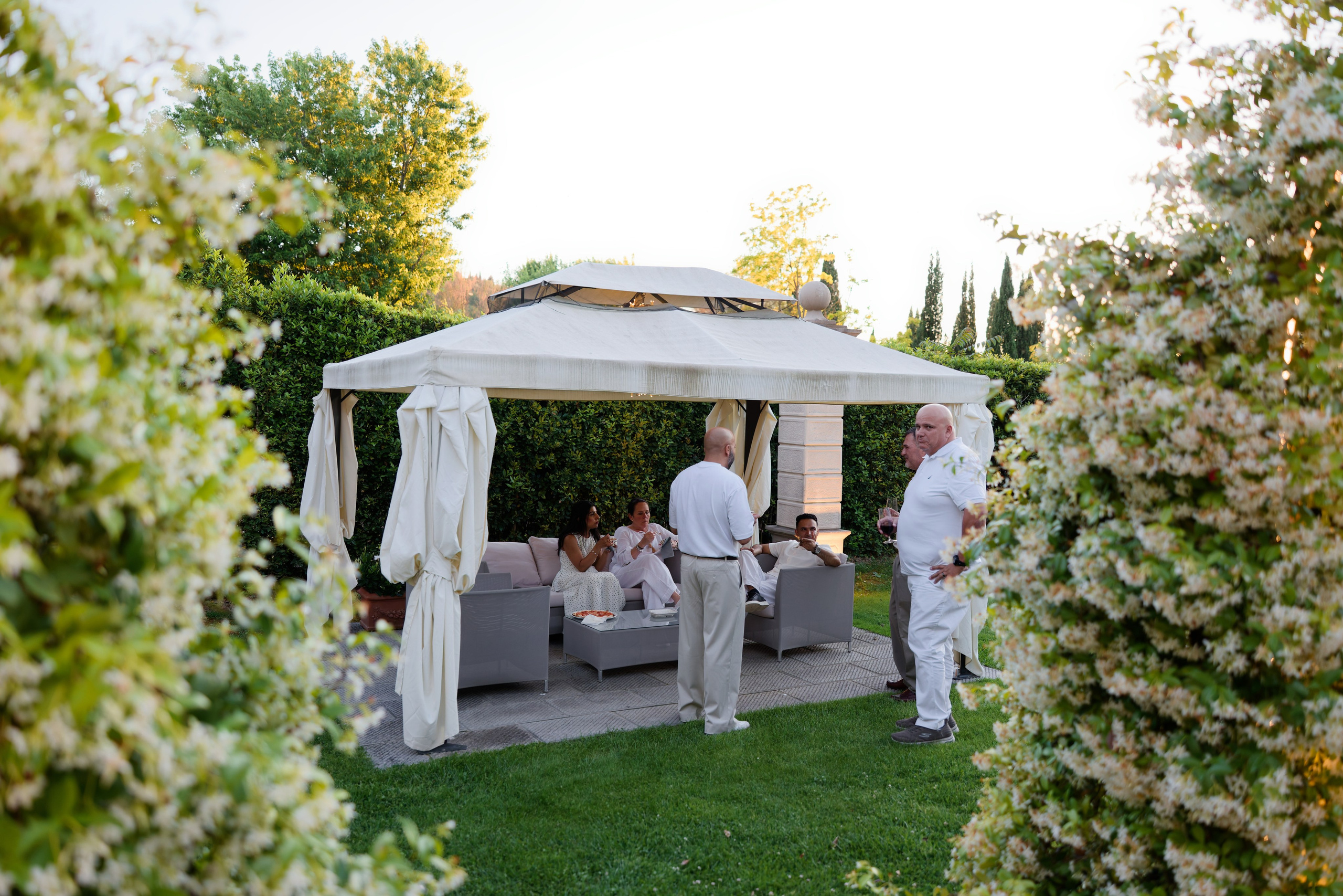 Pizza Party at Tenuta Massini, Florence, Italy. Destination Wedding Photographer — Nikita Burtsev